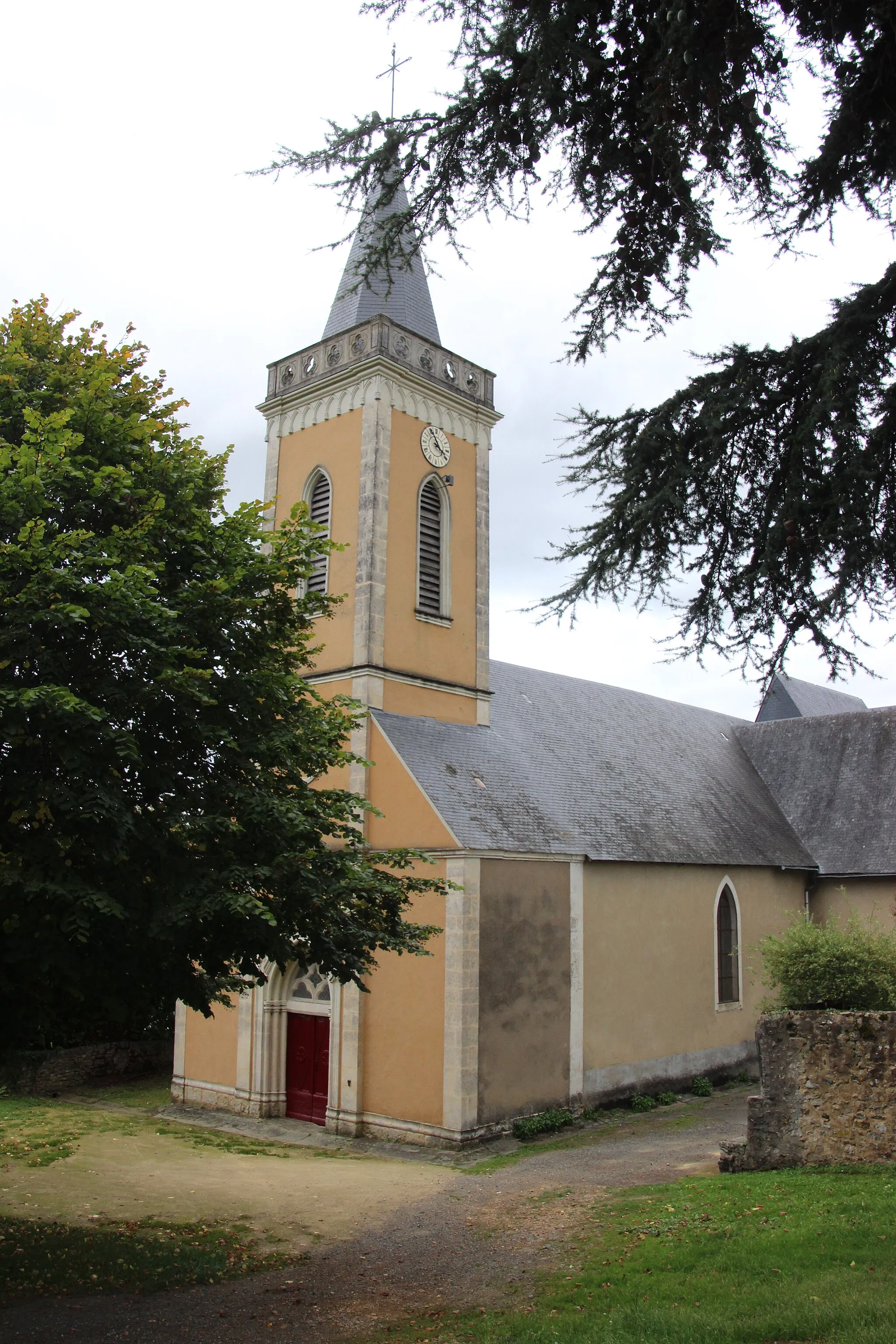 Photo showing: église Saint-Denis de Poillé-sur-Vègre - Wikipédia takes Sablé et environs