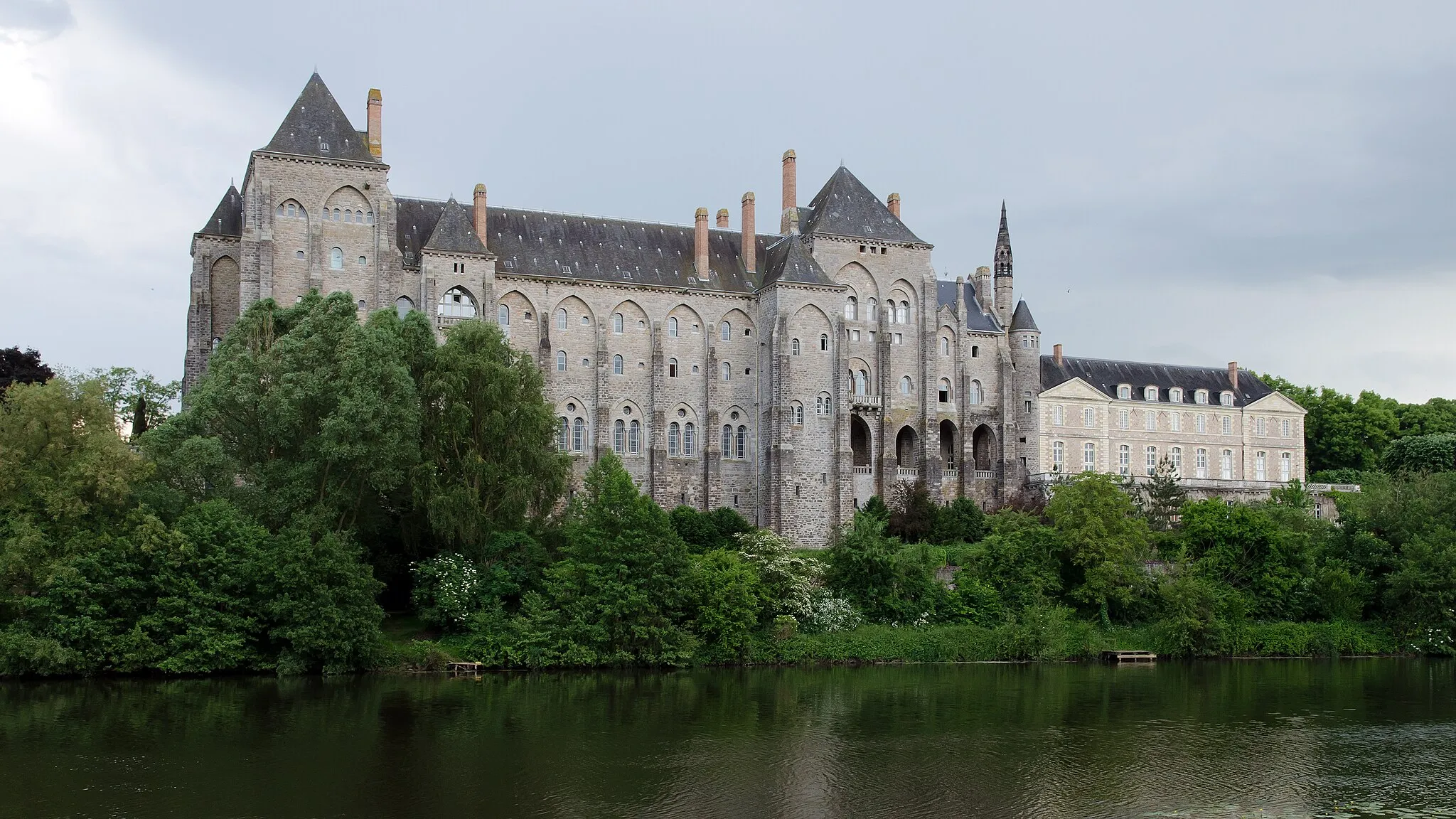 Photo showing: Abbaye Saint-Pierre de Solesmes, Sarthe.