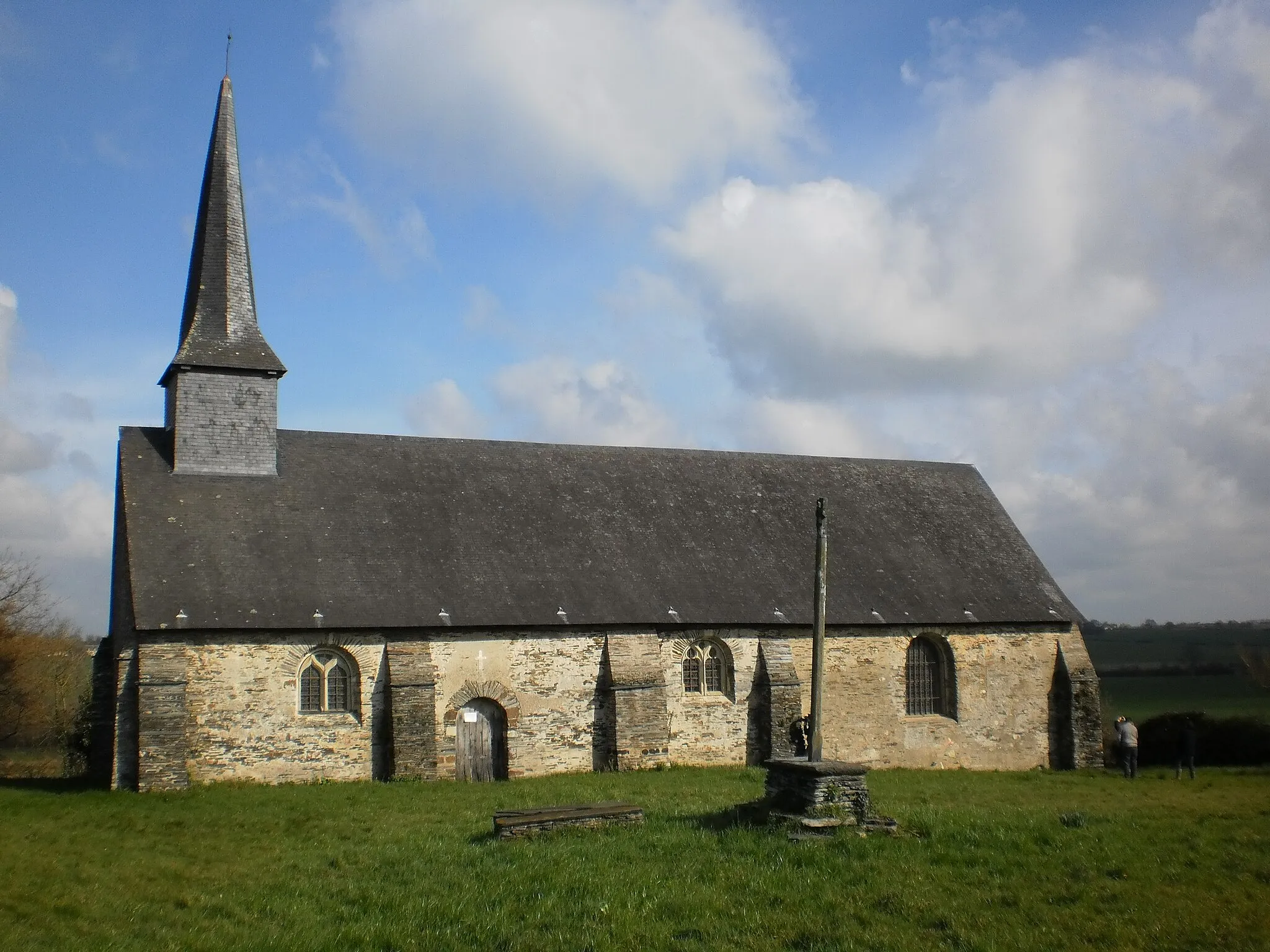 Photo showing: Saint-Sulpice-des-Landes (Loire-Atlantique, France) - église du Vieux-Bourg