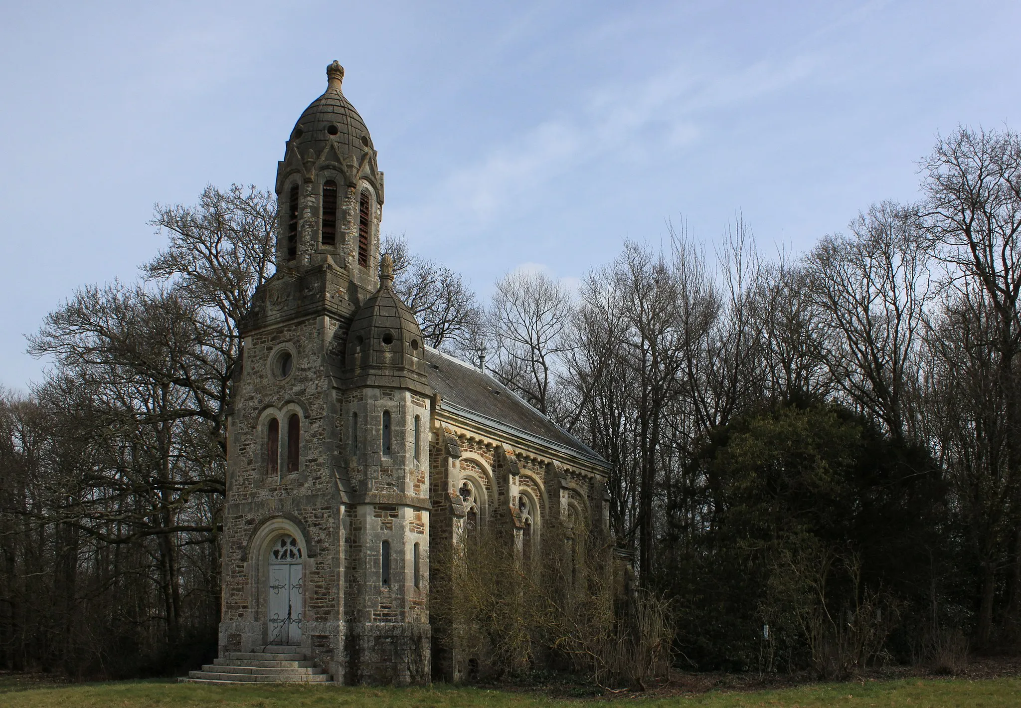 Photo showing: Chapelle (1900), château du Hallay, Fr-85-Boufféré.