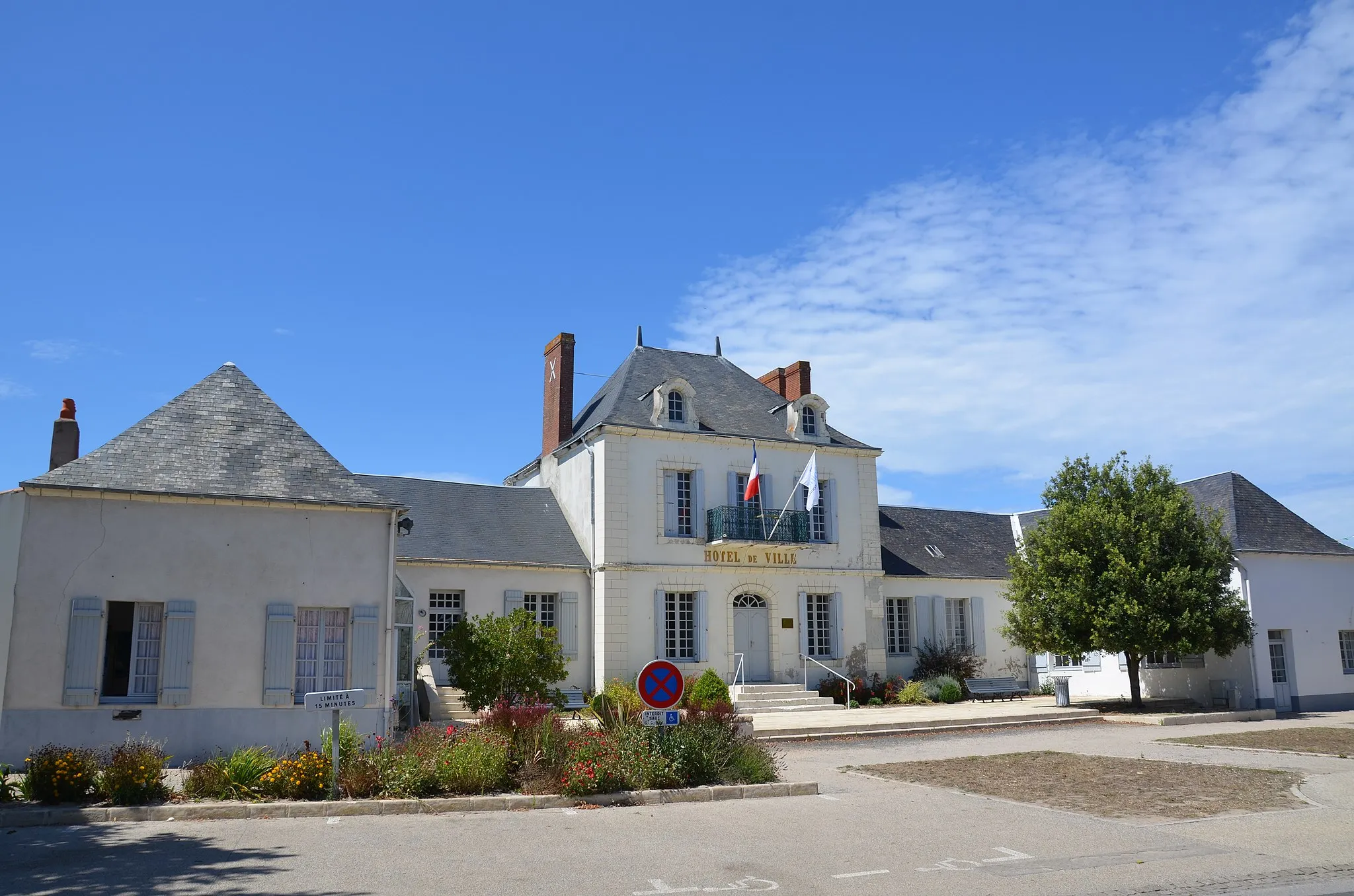 Photo showing: Mairie de L'Épine (Vendée).