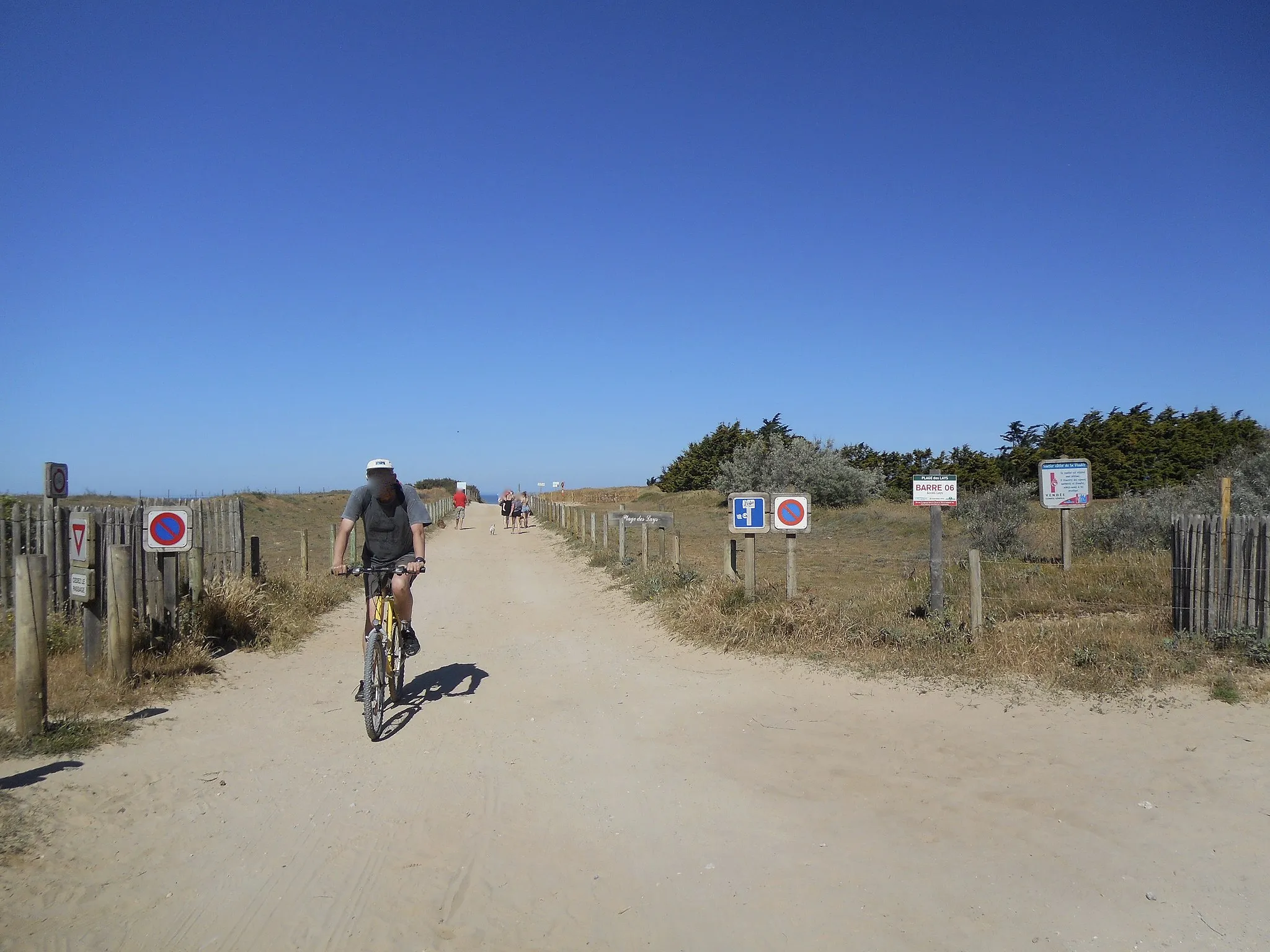 Photo showing: Plage des Lays (2019)