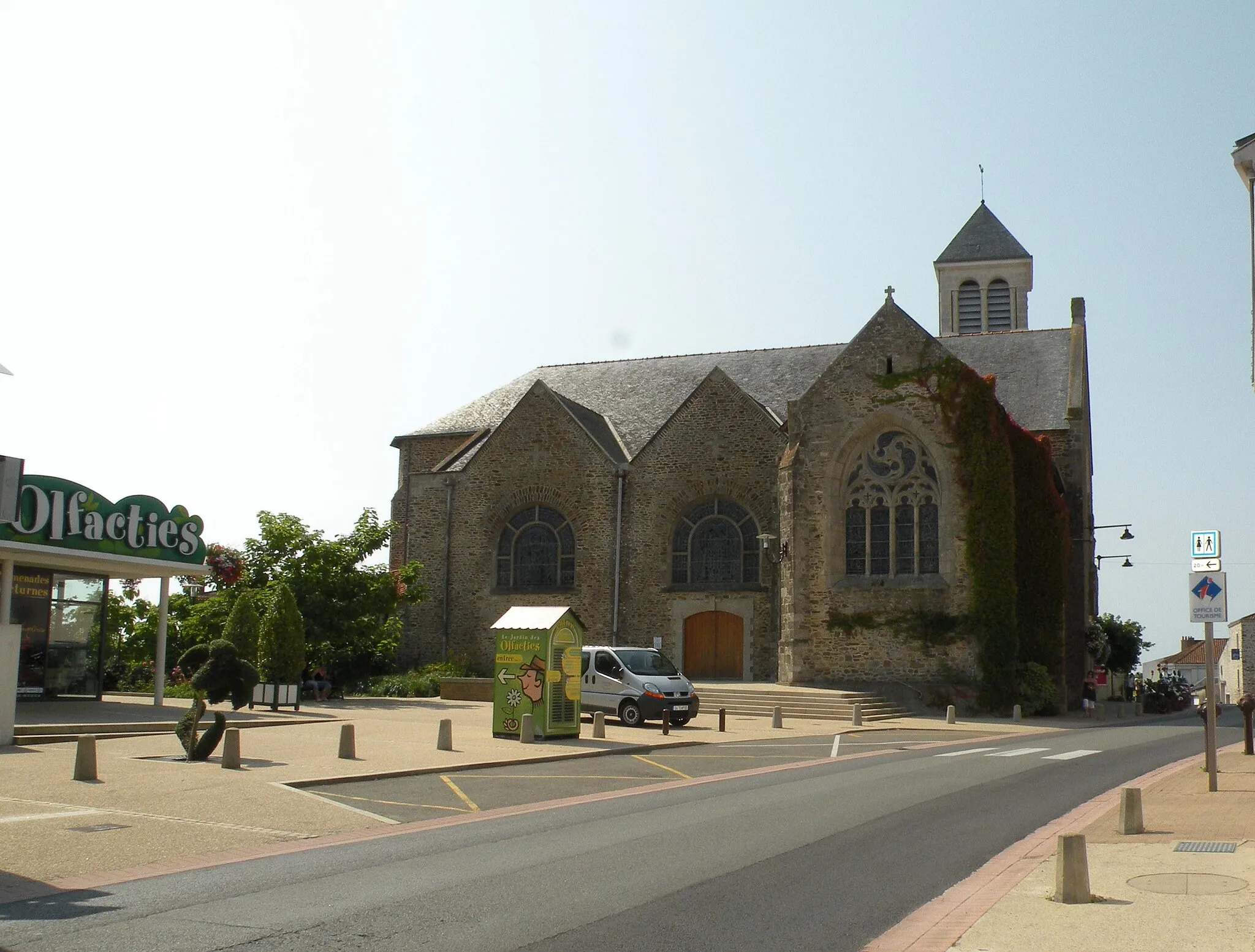 Photo showing: eglise de Coëx