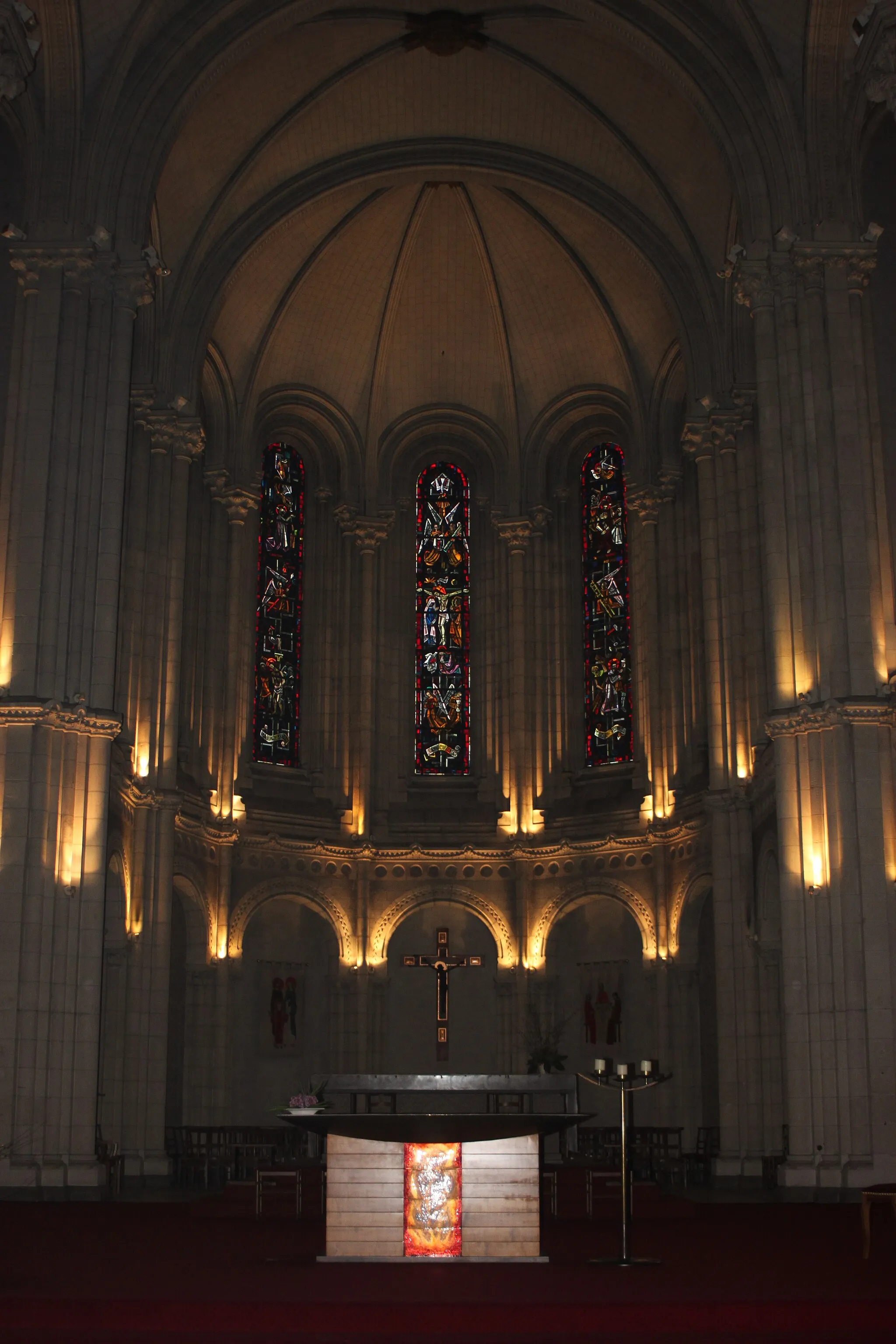 Photo showing: Choeur, basilique Saint-Laurent, Fr-85-Saint-Laurent-sur-Sèvre