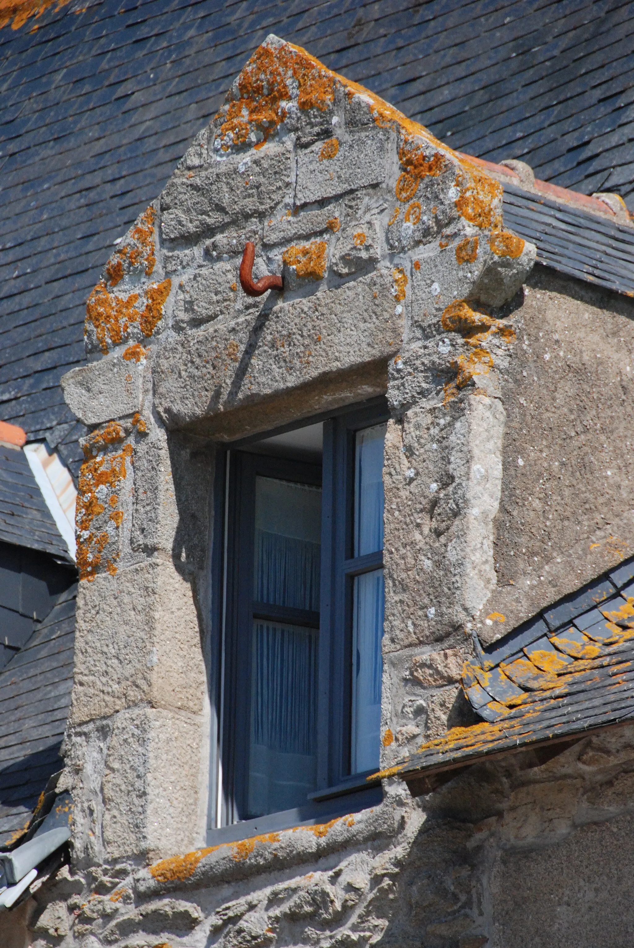 Photo showing: Fenêtre à Saillé, Guérande, Loire-Atlantique