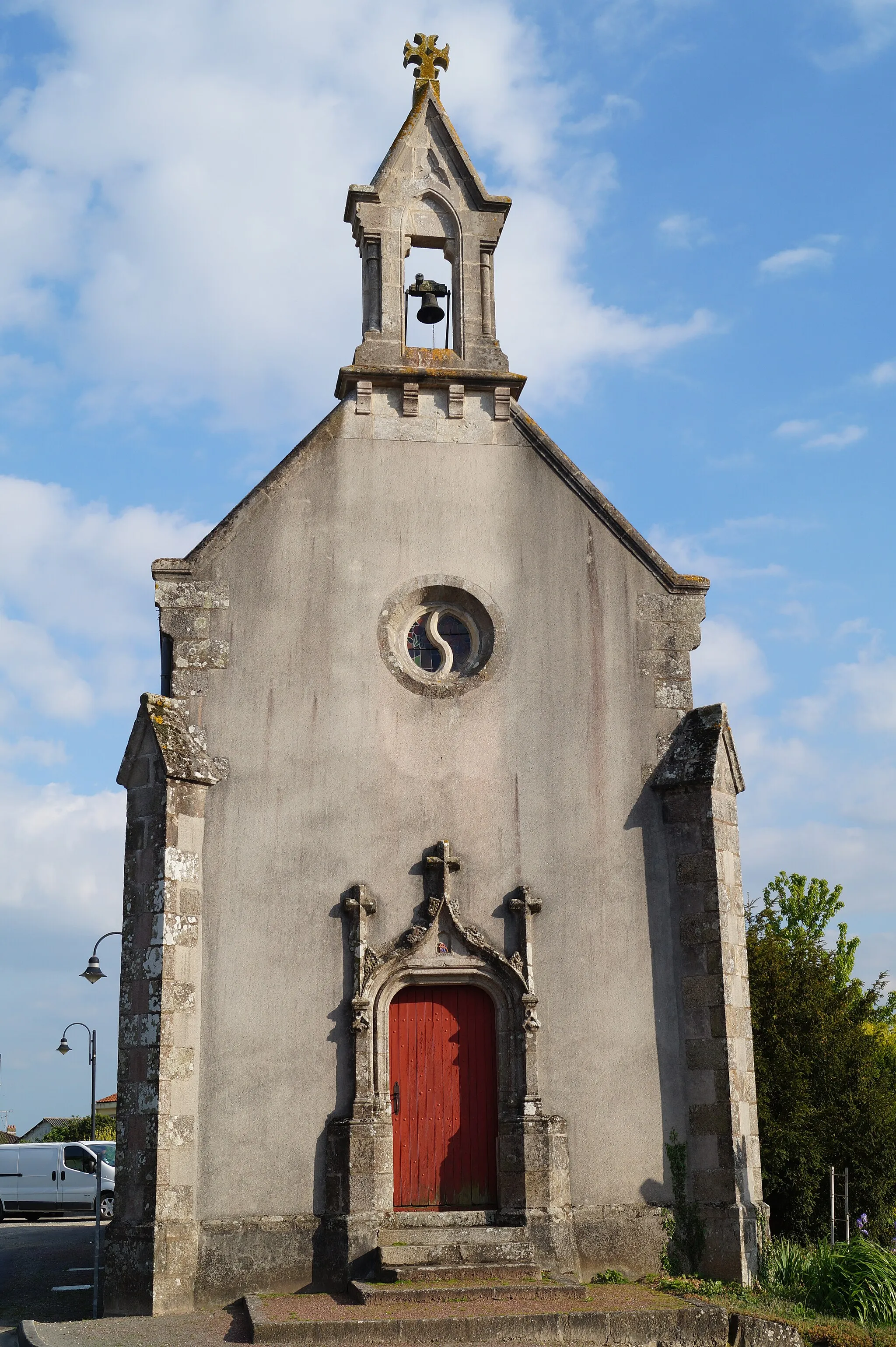 Photo showing: La chapelle Notre-Dame-de-la-Pitié de Grand’Landes.