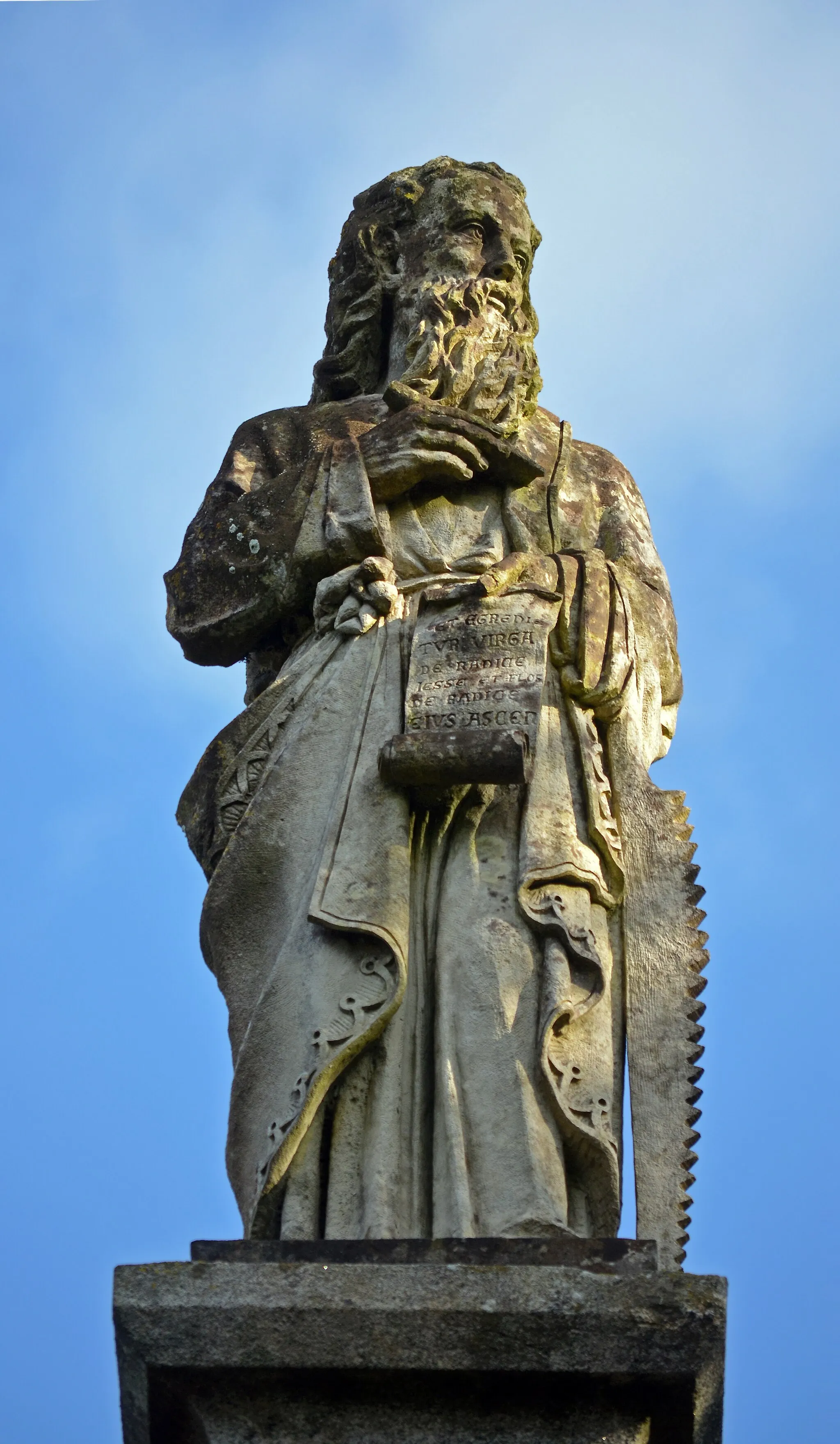 Photo showing: Isaiah sculpture on one side of Petit Luc 's chapel - Les Lucs-sur-Boulogne (Vendée)
