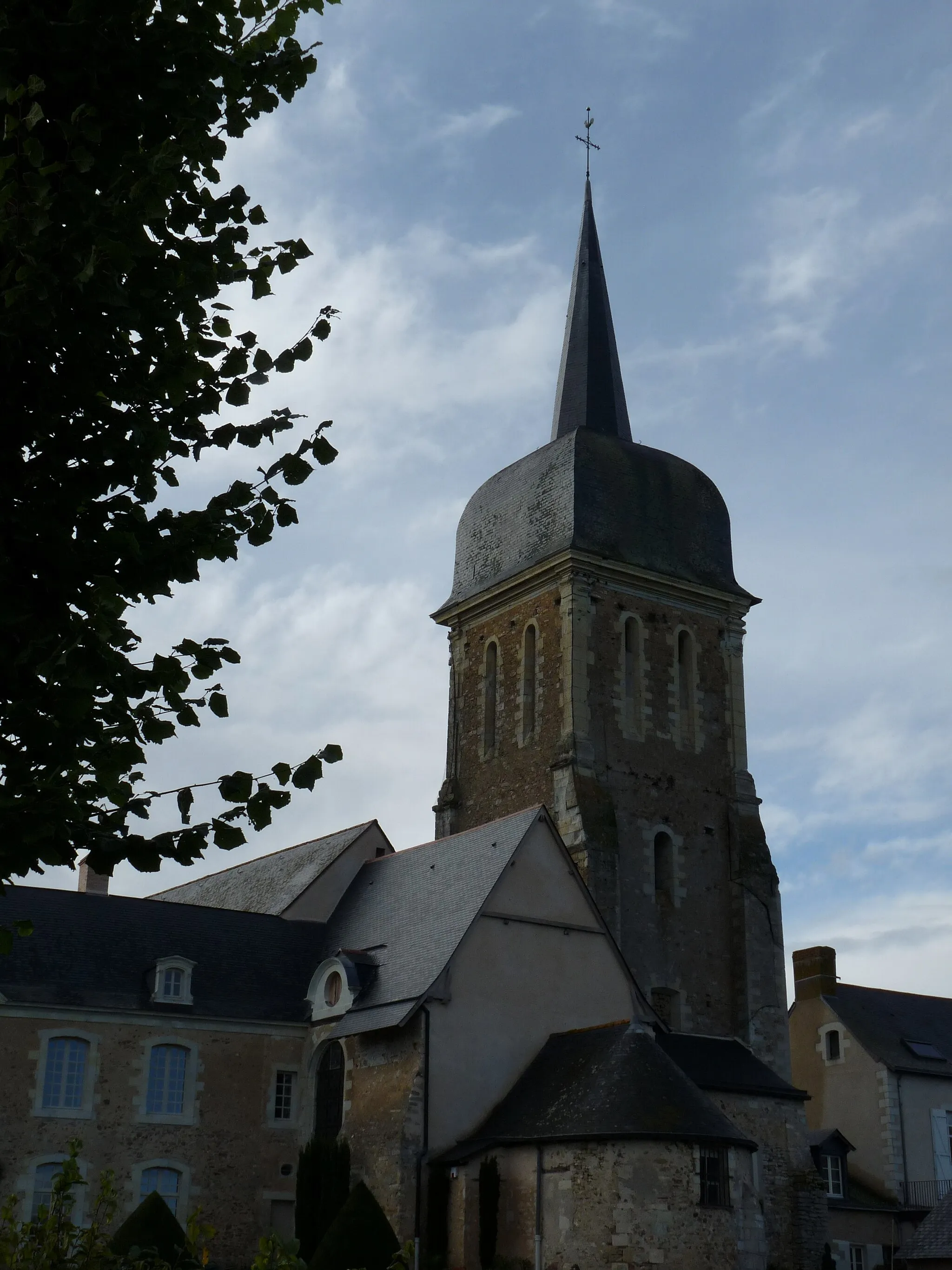 Photo showing: Extérieur de l'église Notre-Dame à Brissarthe (49).