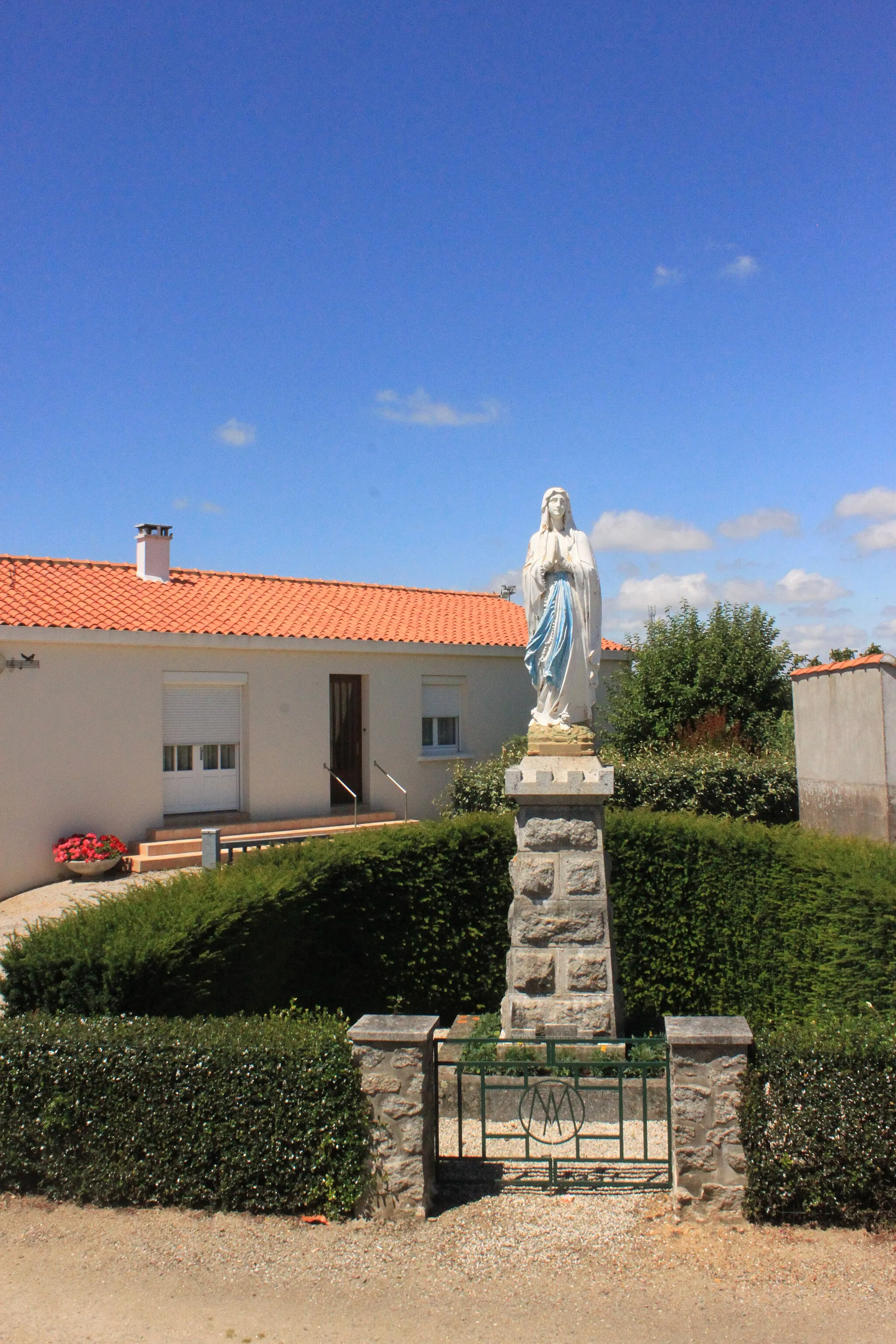 Photo showing: Grotte de Lourdes, Fr85--Grosbreuil.