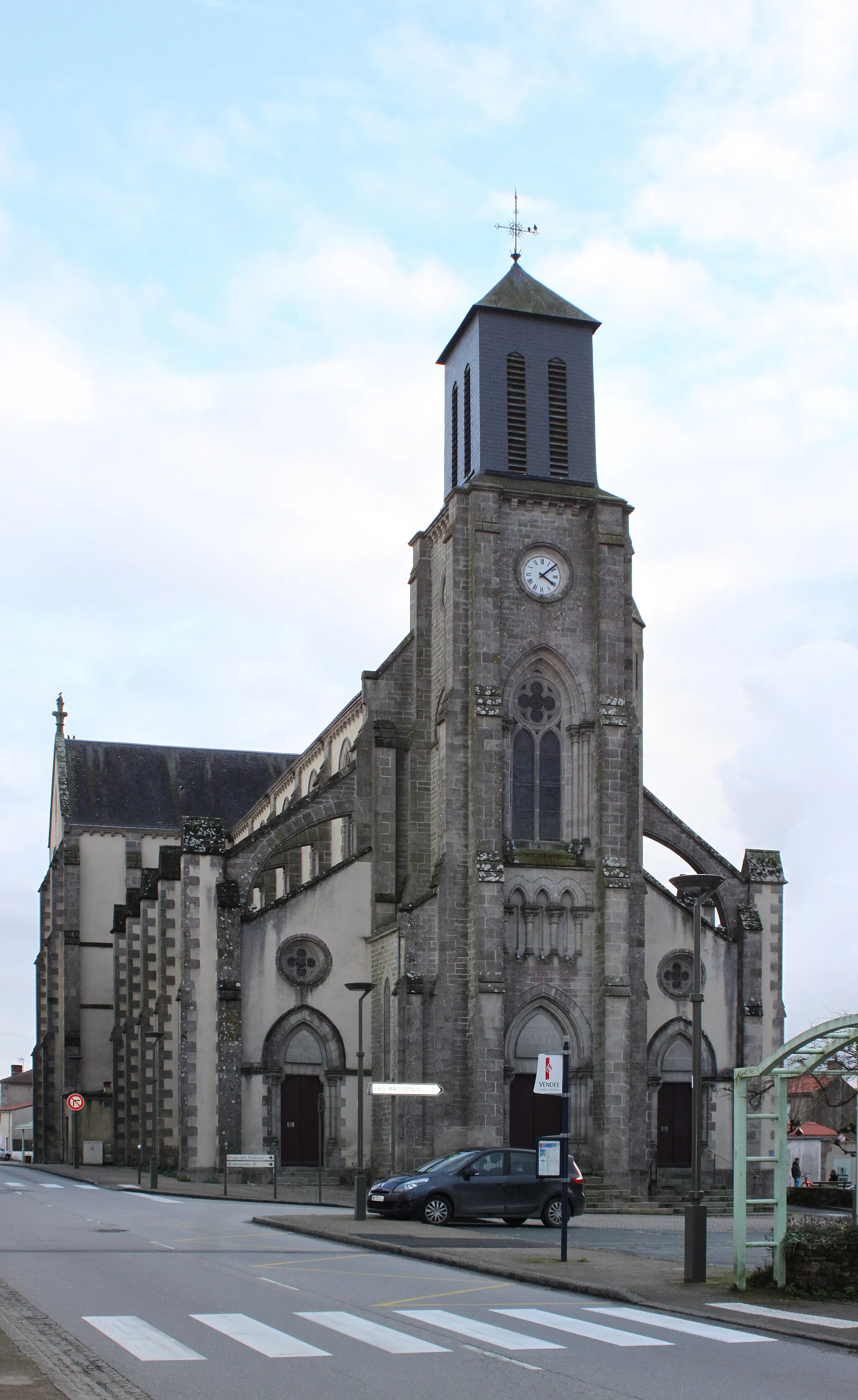 Photo showing: Église Saint-Georges, Fr-85-Saint-Georges-de-Montaigu.