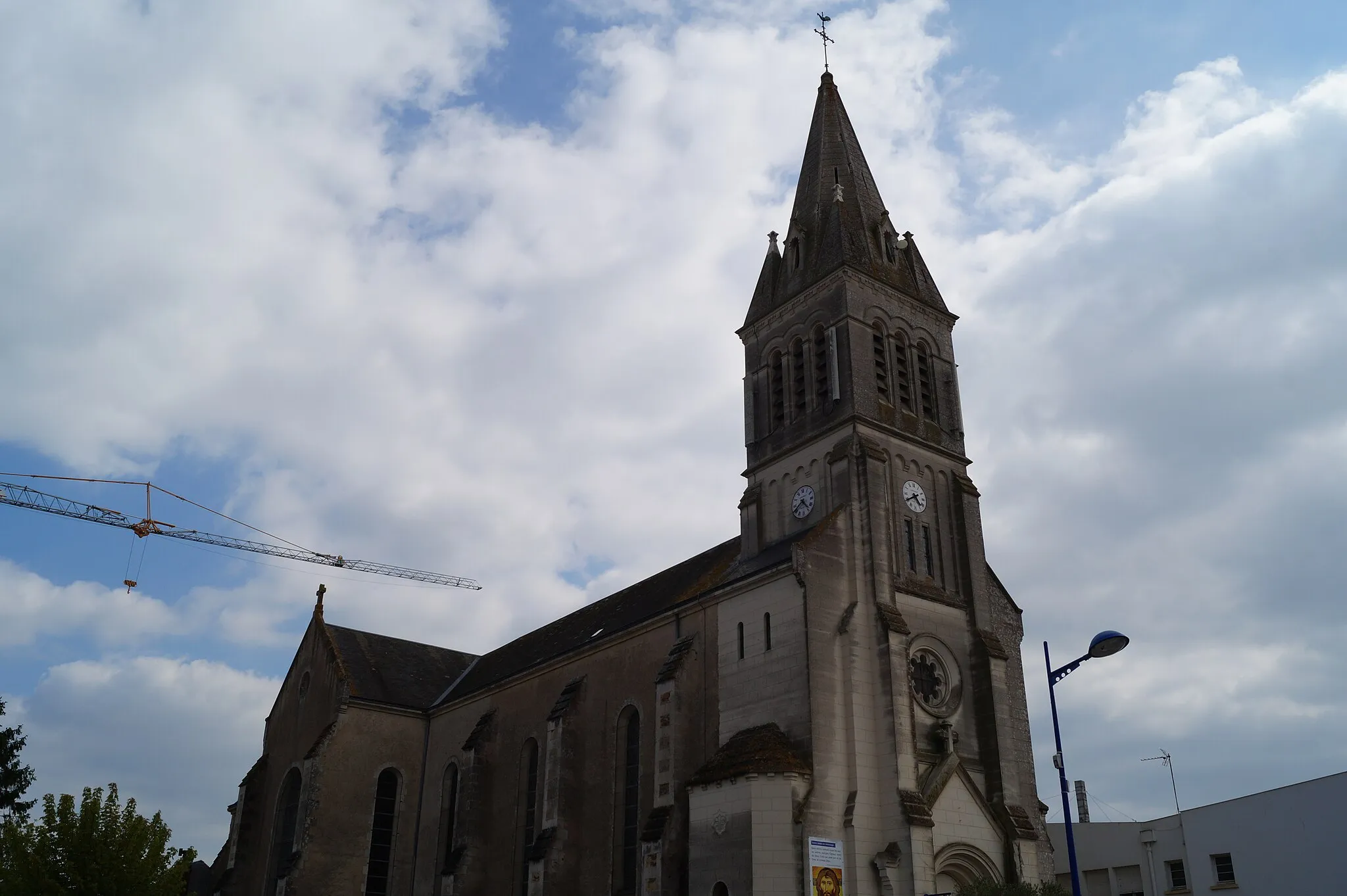 Photo showing: L’église Saint-Mathurin de Saint-Mathurin.