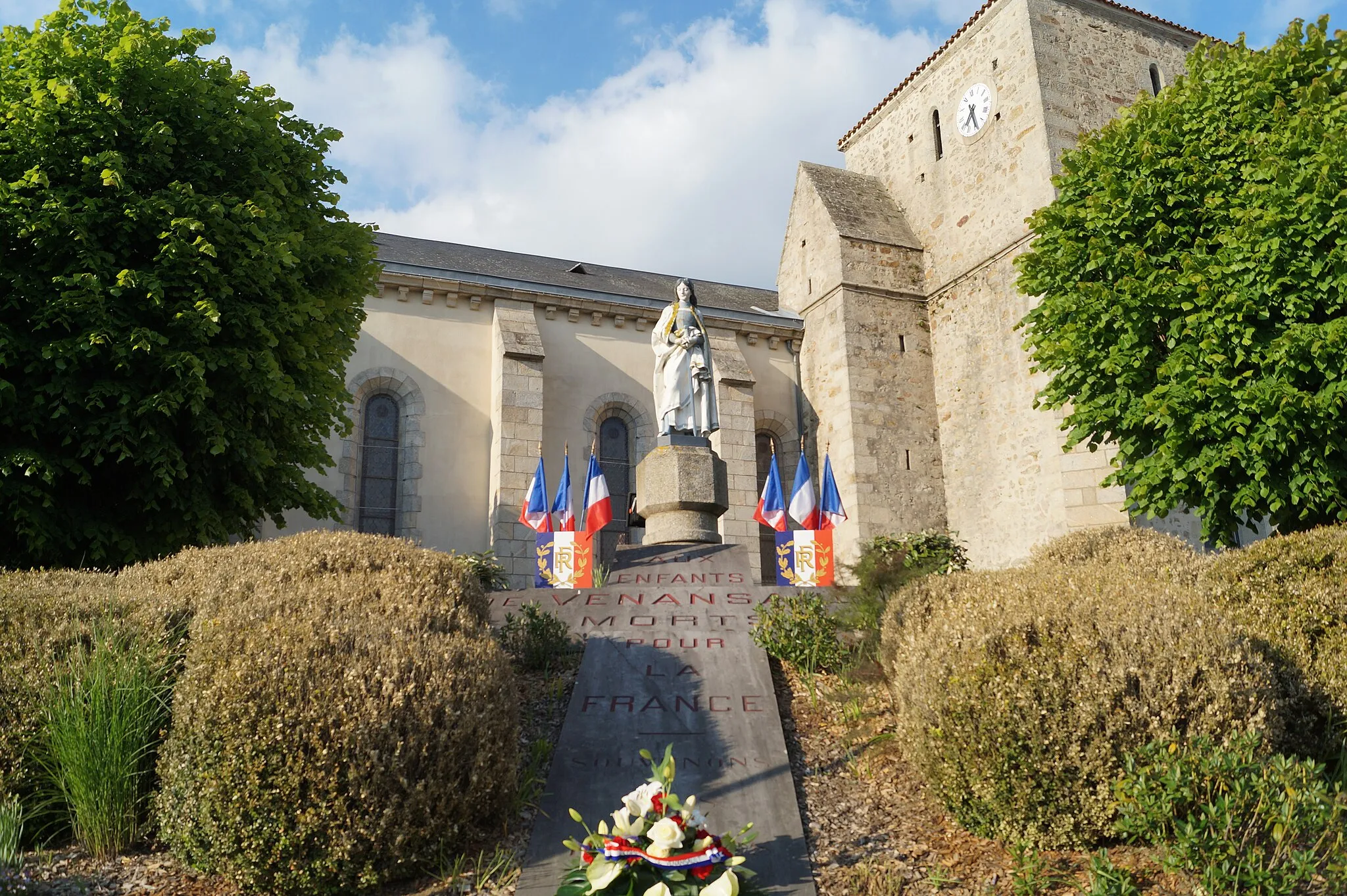 Photo showing: Le monument aux morts de Venansault.