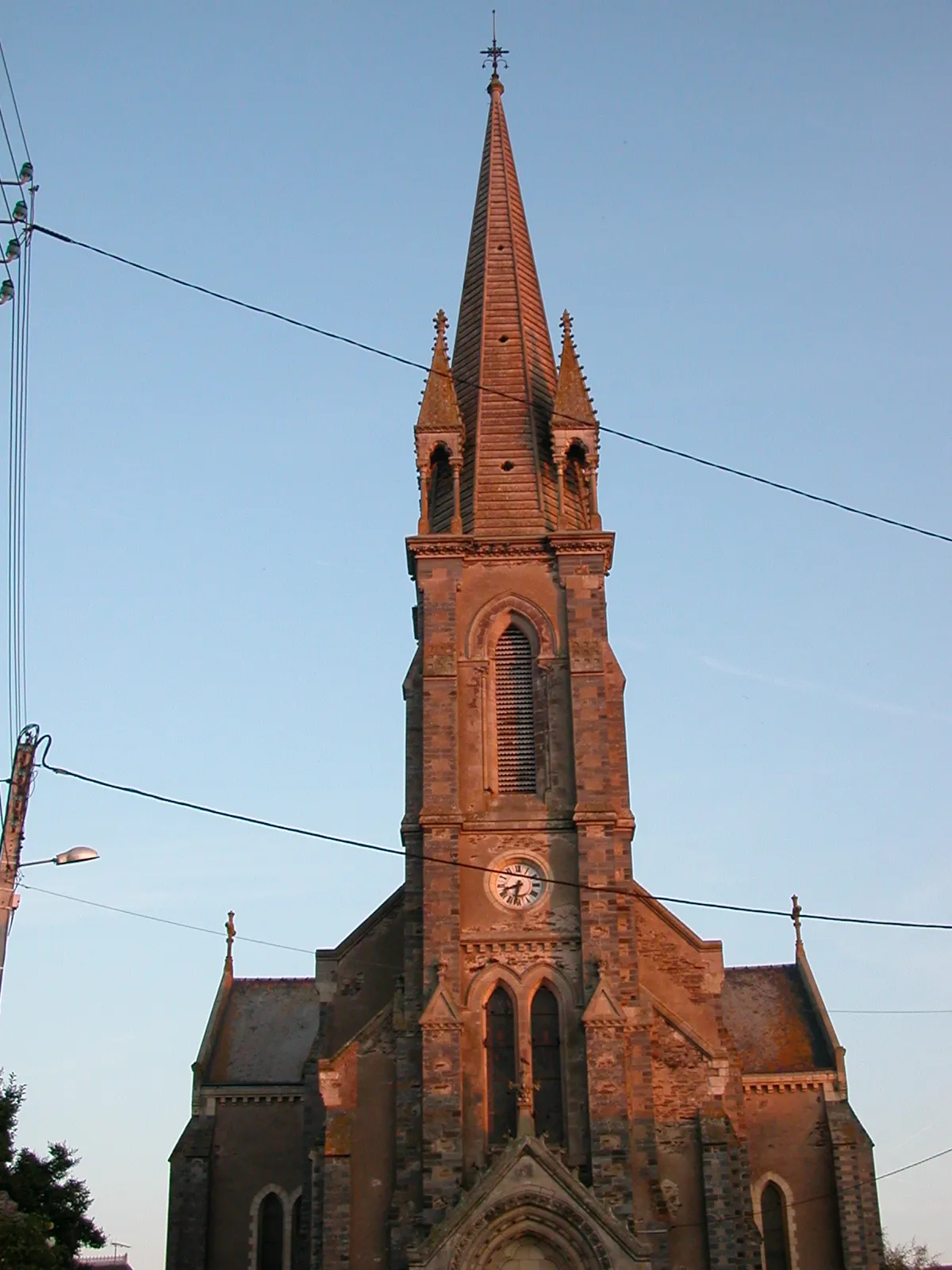 Photo showing: Church of Treffieux