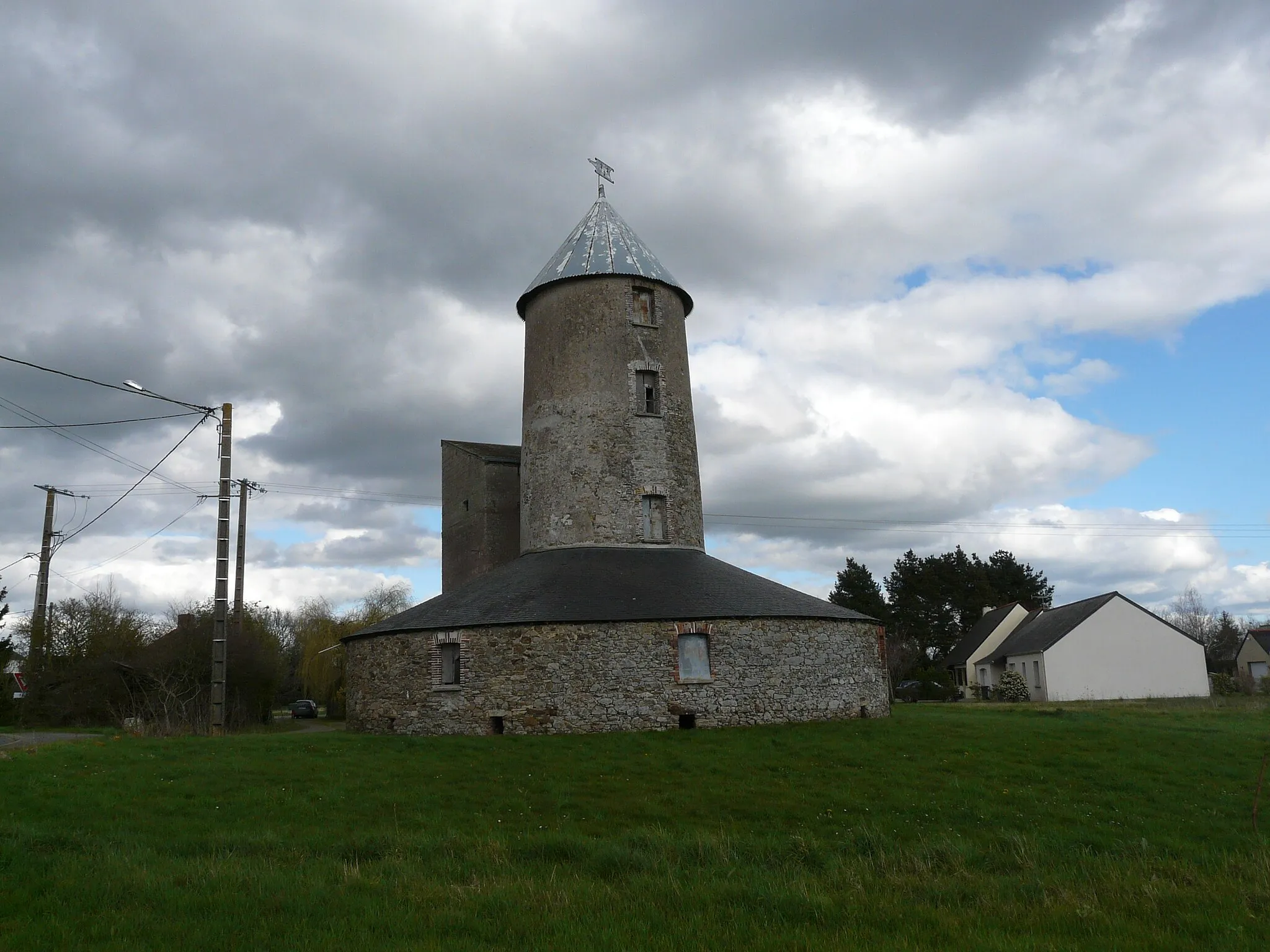 Photo showing: Vue d'ensemble du Moulin des Buttes