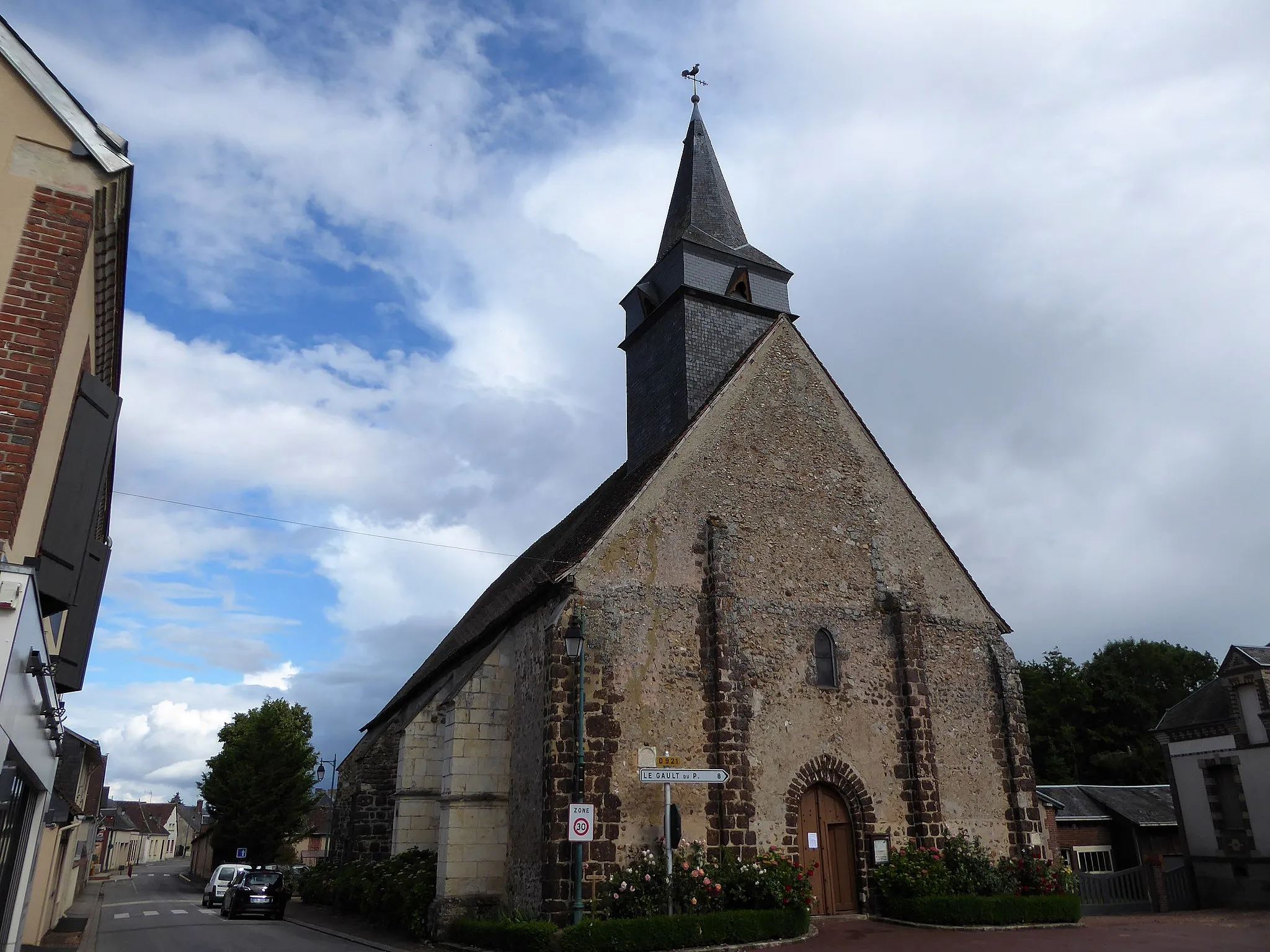 Photo showing: Église Notre-Dame de Chapelle-Royale, Eure-et-Loir, France.