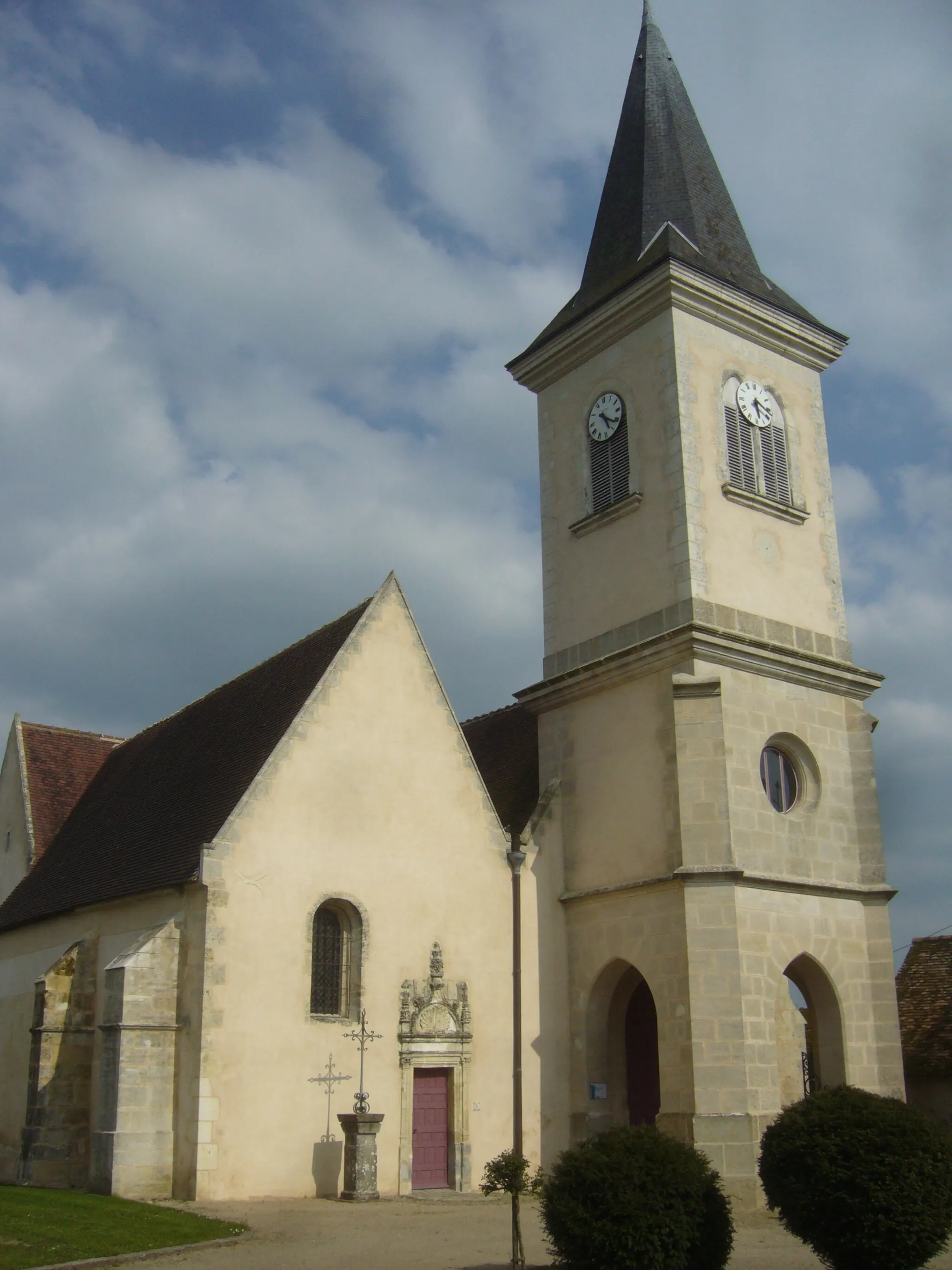 Photo showing: This building is indexed in the base Mérimée, a database of architectural heritage maintained by the French Ministry of Culture, under the reference PA00109915 .