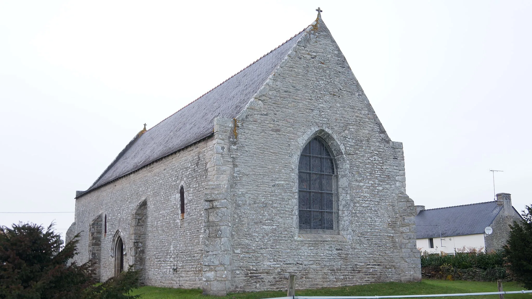 Photo showing: La chapelle de Saint-Eutrope (vue de derrière) à Allaire.