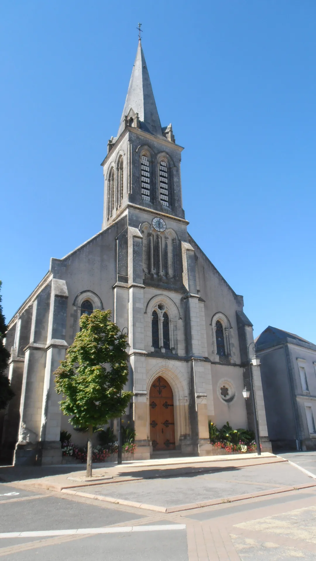 Photo showing: L'église de Botz-en-Mauges (Maine-et-Loire, France).