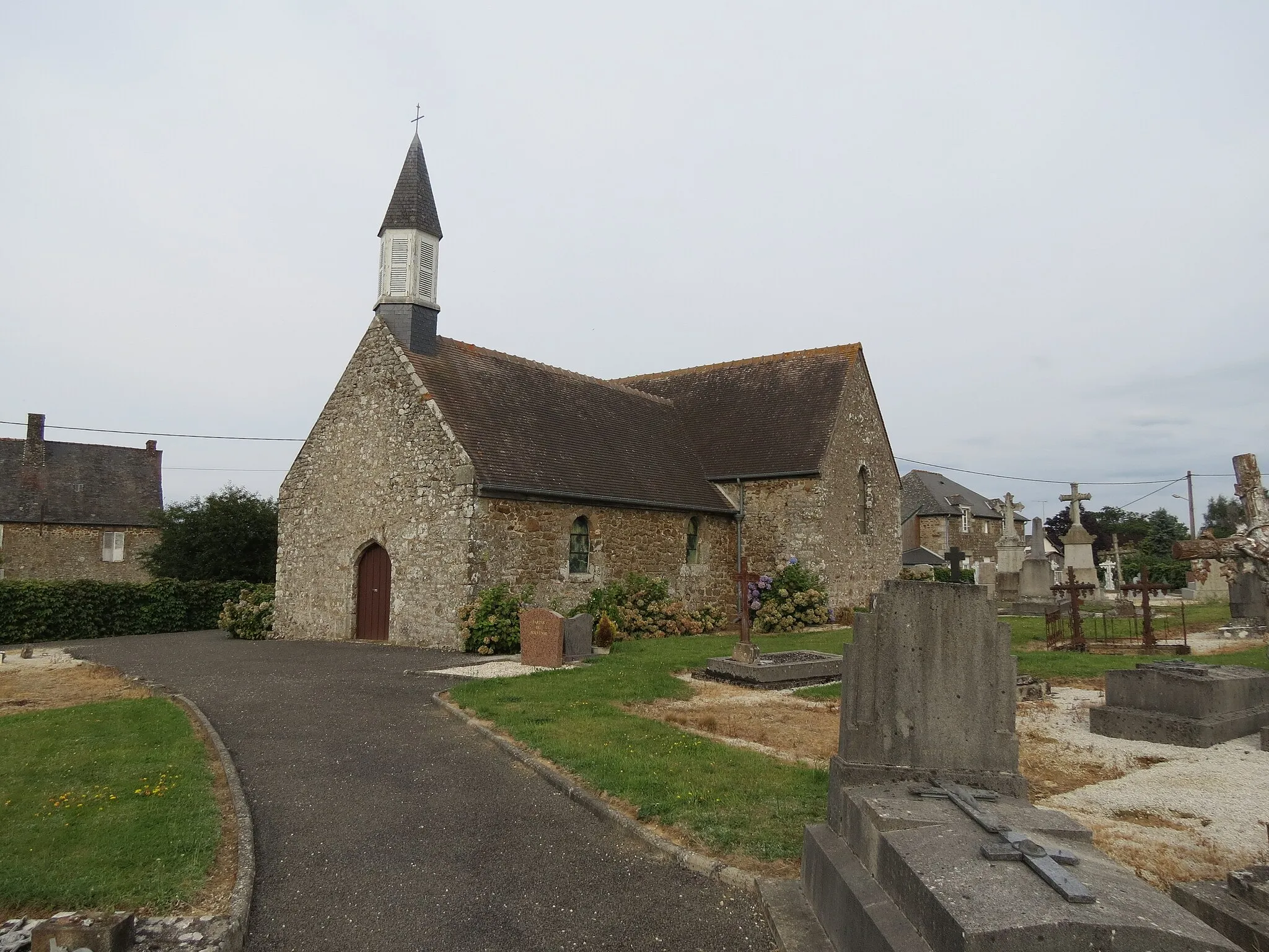 Photo showing: Chapelle Saint-Joseph dans le cimetière de Sept-Forges.