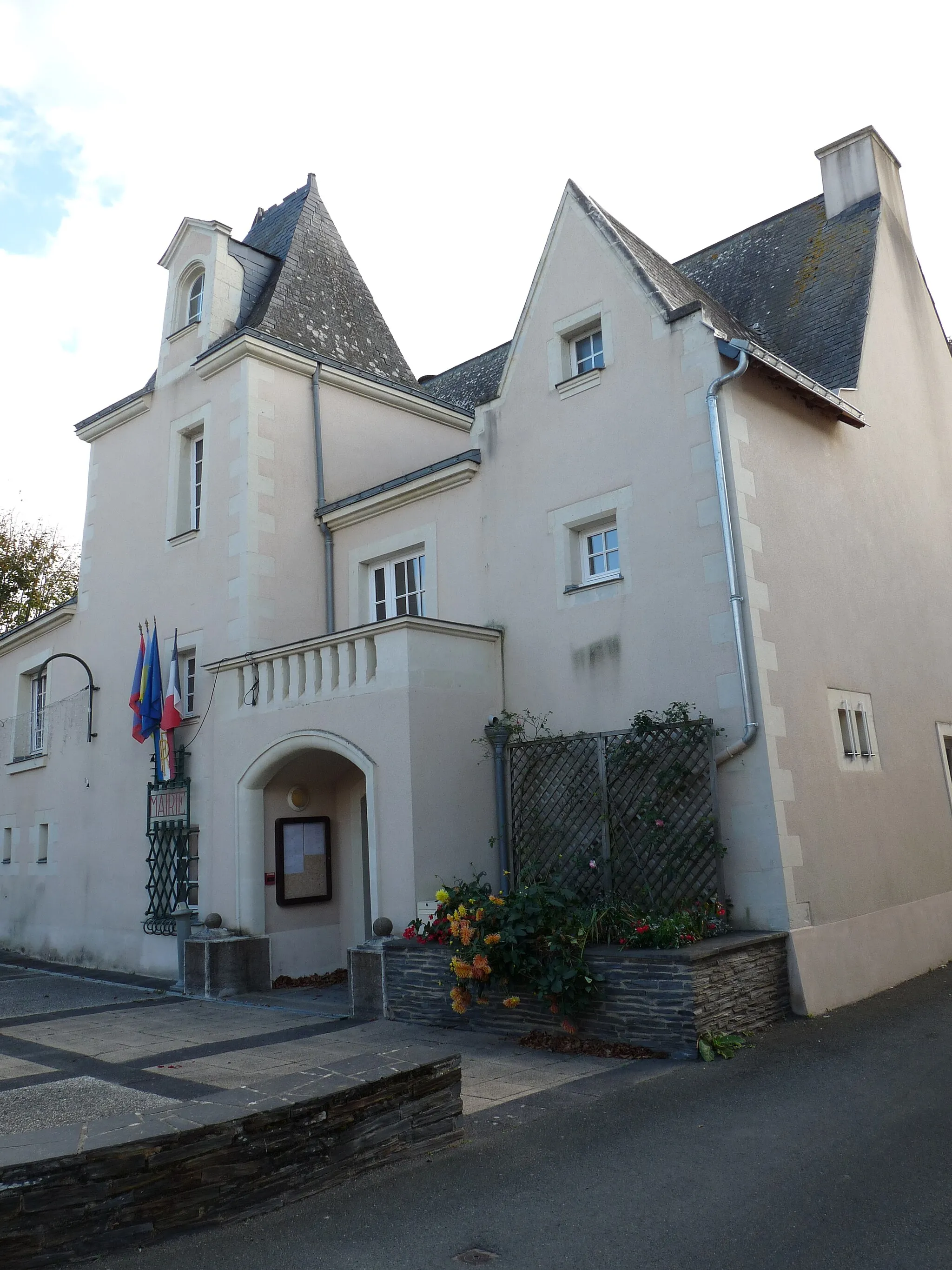 Photo showing: Mairie de Beaulieu-sur-Layon (49).