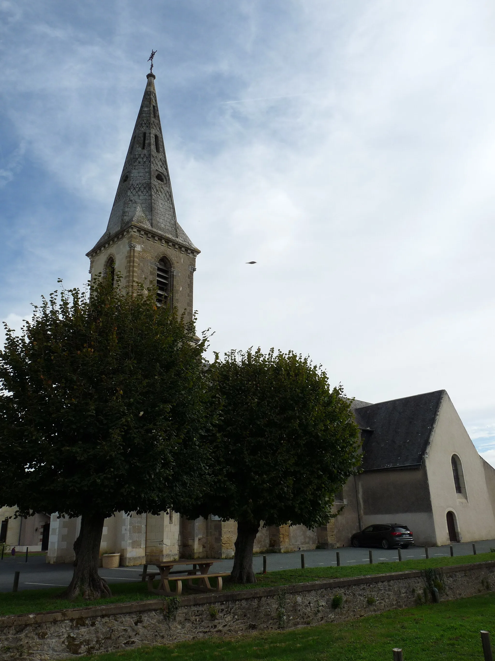 Photo showing: Extérieur de l'église Notre-Dame à Notre-Dame-d'Allençon (49).