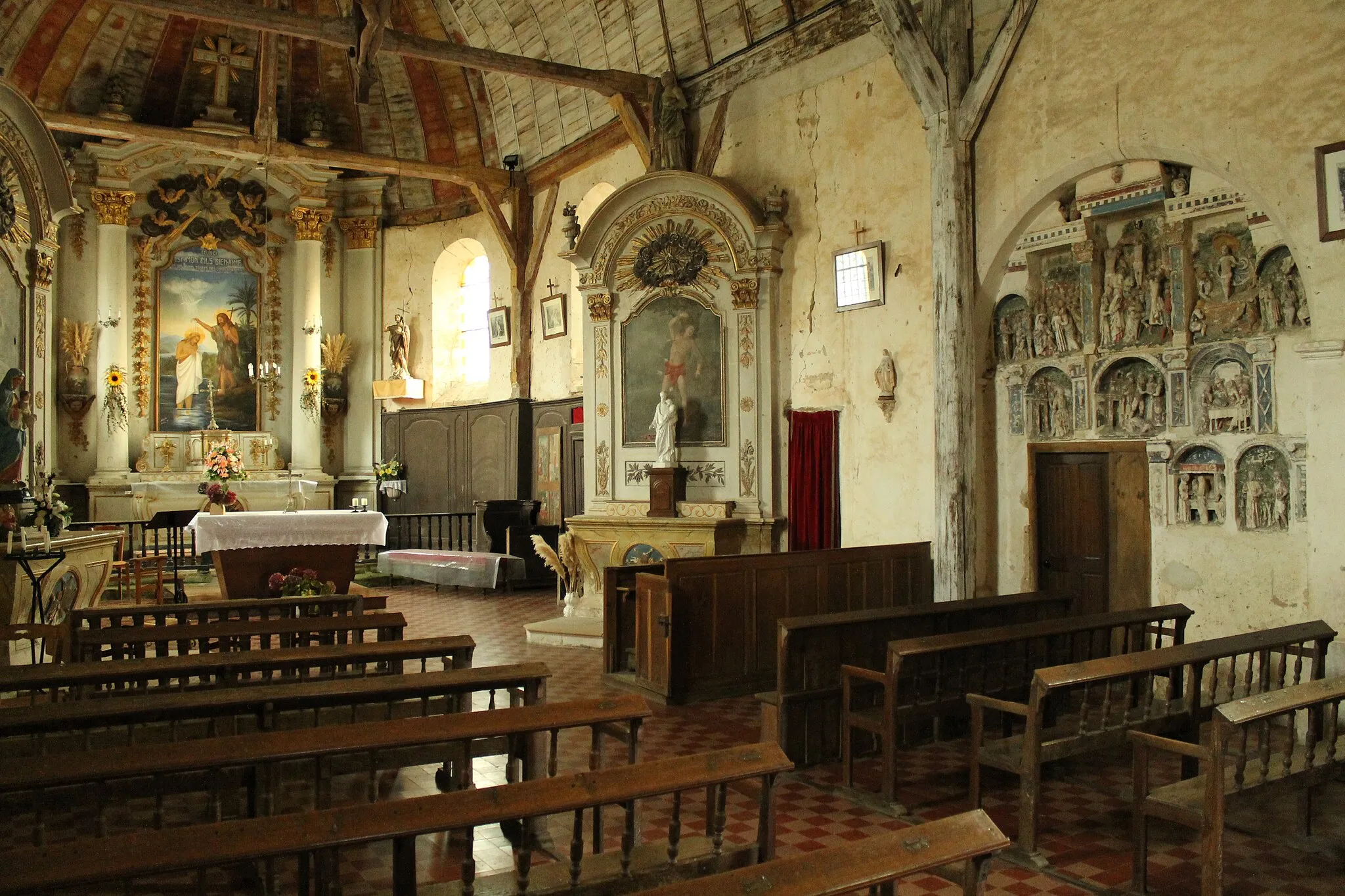 Photo showing: L'église de Saint-Jean-des-Echelles