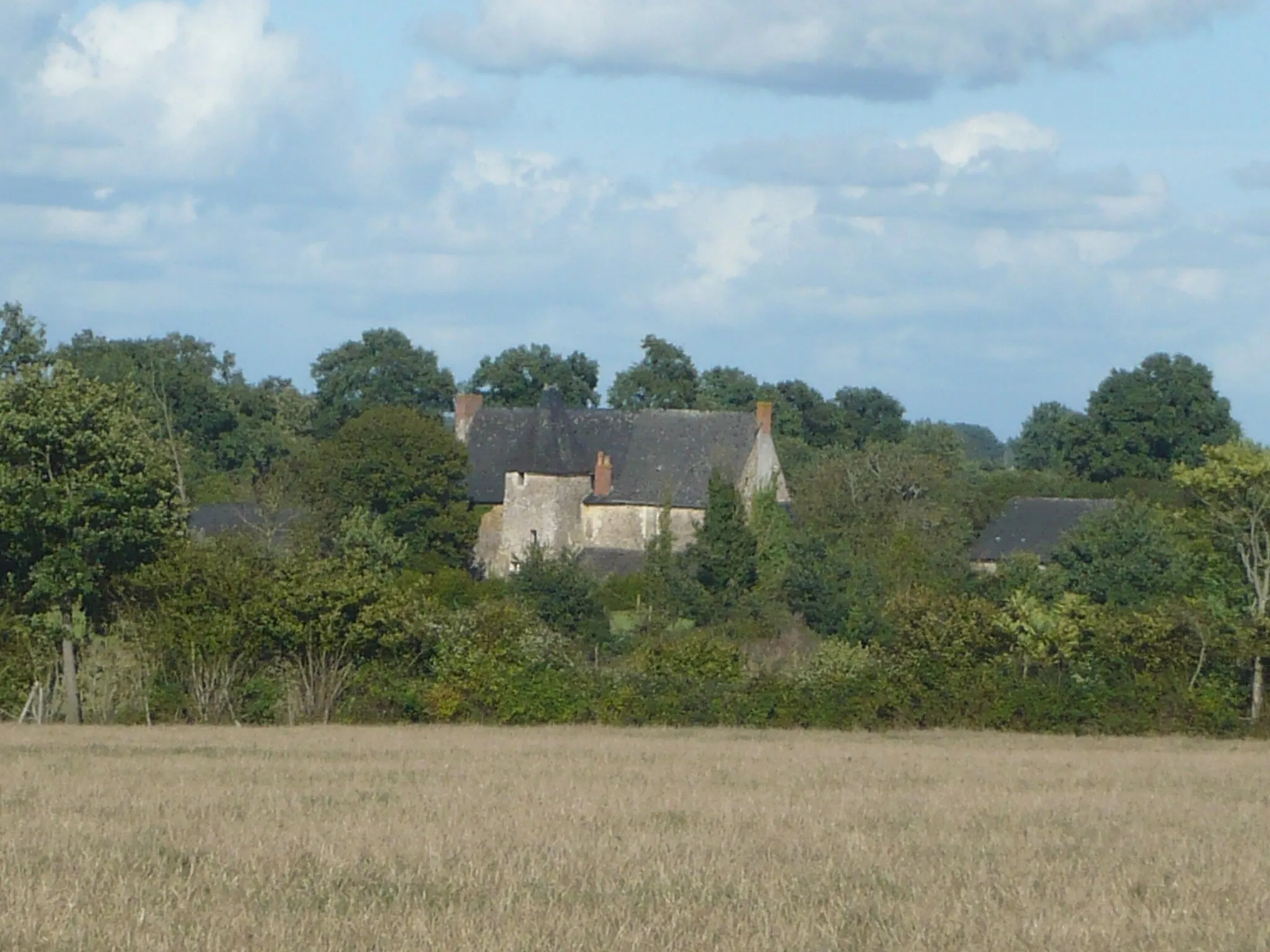 Photo showing: Aviré - Manoir Le Grand Rossignol - Vue de la route