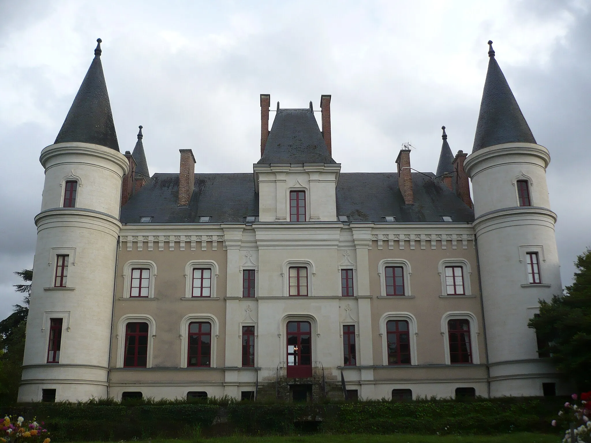 Photo showing: Façade nord du château d'Angrie (Maine-et-Loire, France).