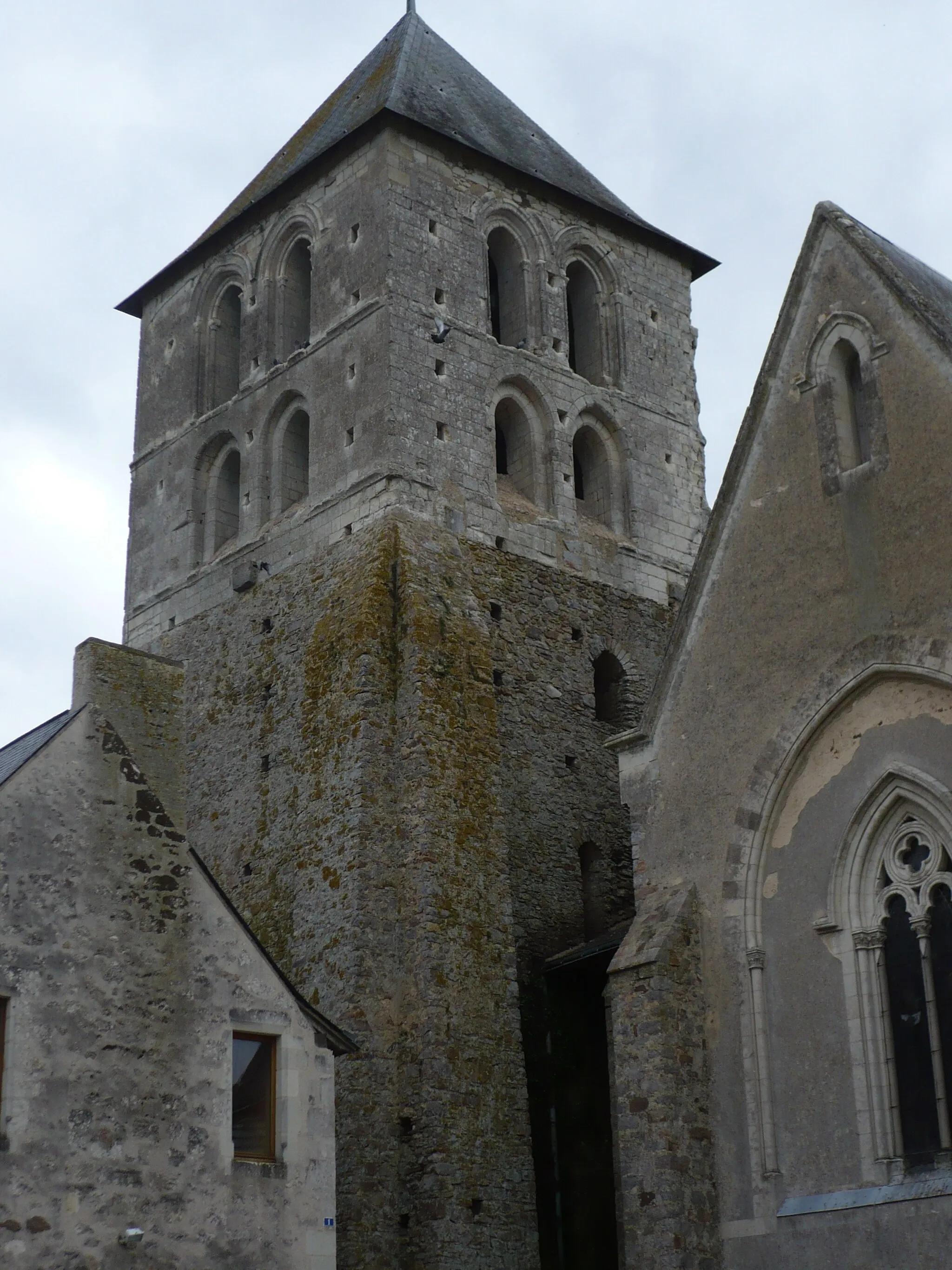 Photo showing: Cheviré - Eglise