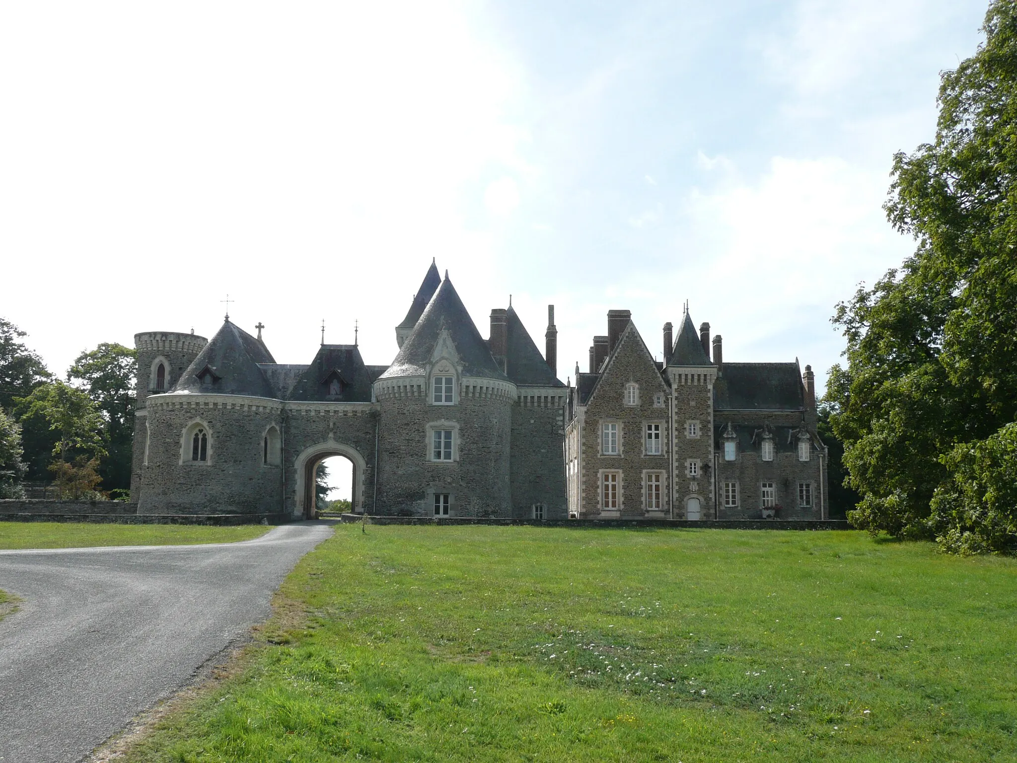 Photo showing: Freigné - Château de Bourmont