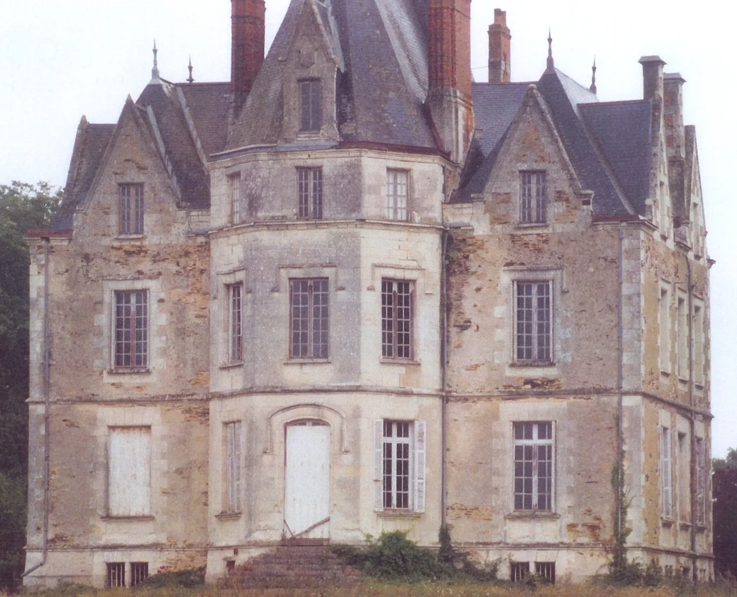 Photo showing: façade sud, Château de l'Anjouère 49370 La Pouèze.