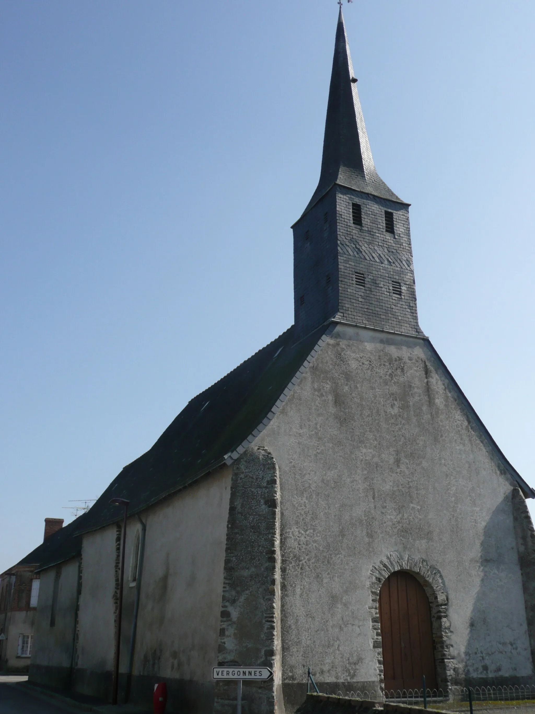 Photo showing: Église du bourg de Grugé, à Grugé-l'Hôpital.