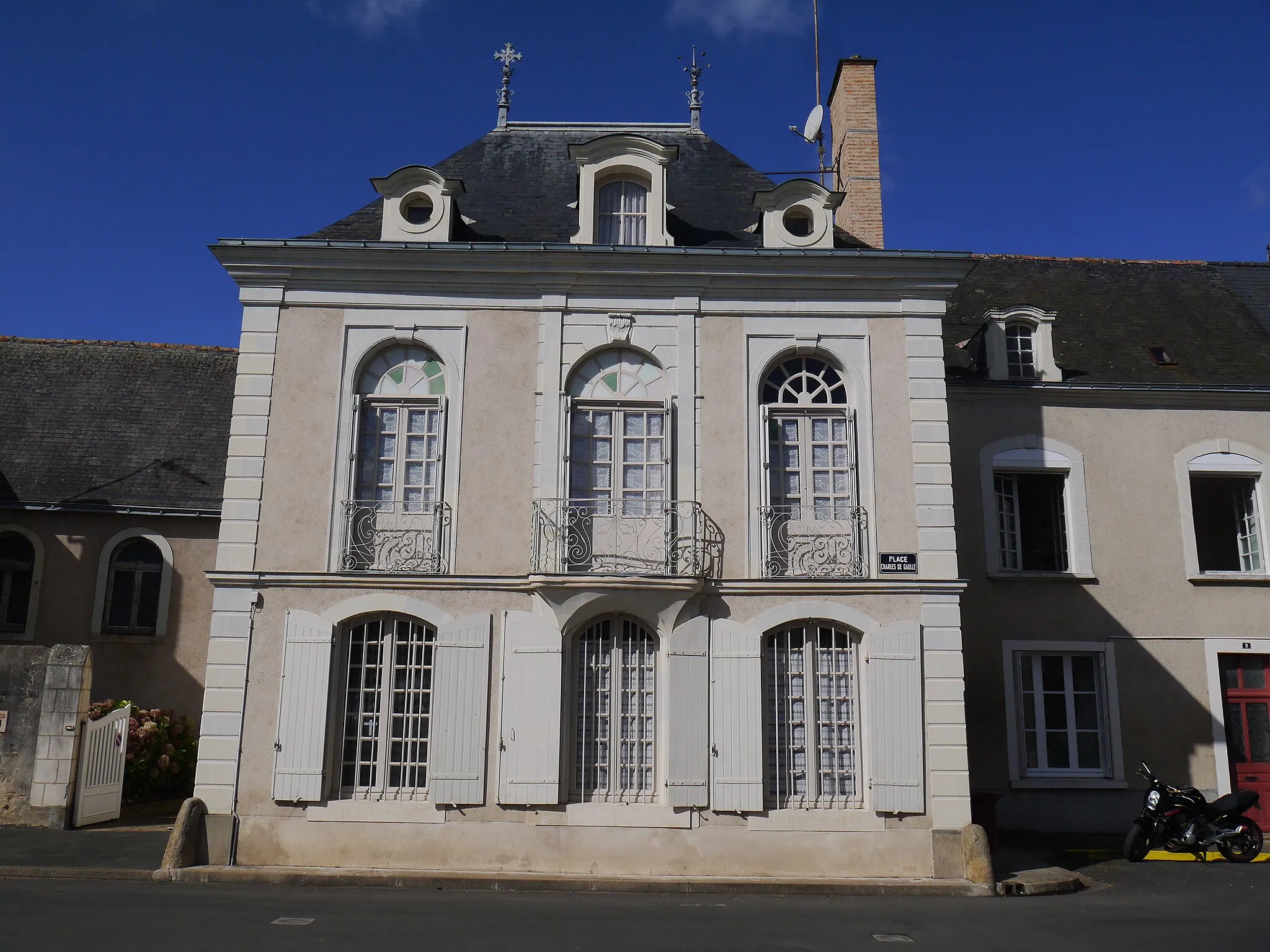 Photo showing: Maison bourgeoise dans le bourg.