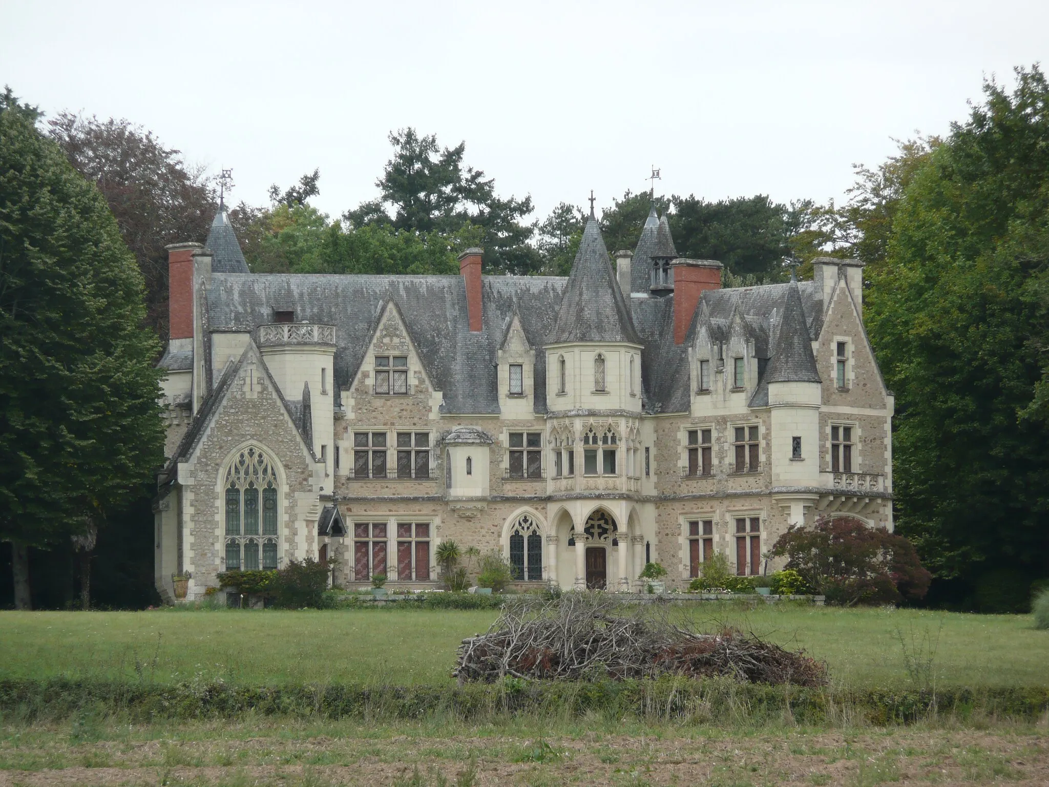 Photo showing: This building is inscrit au titre des monuments historiques de la France. It is indexed in the base Mérimée, a database of architectural heritage maintained by the French Ministry of Culture, under the reference PA00132704 .