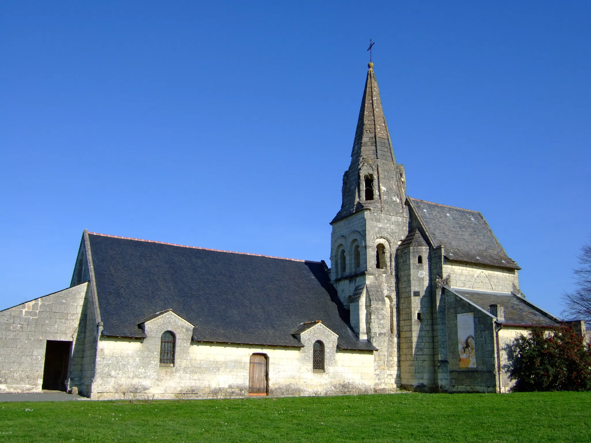 Photo showing: L'église de Parnay (Maine-et-Loire, France).