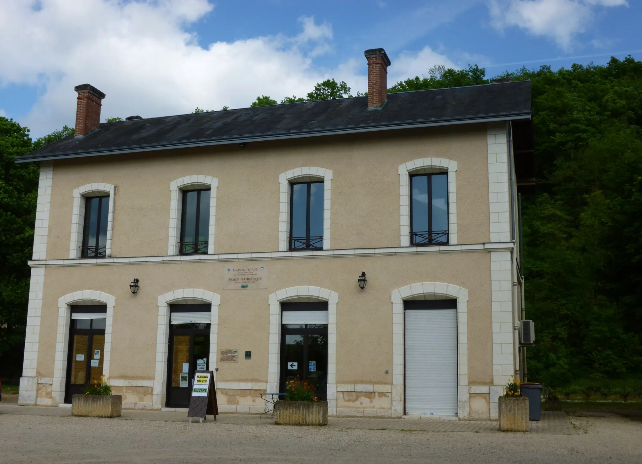 Photo showing: Maison du vin, ancienne gare de Thoré-la-Rochette