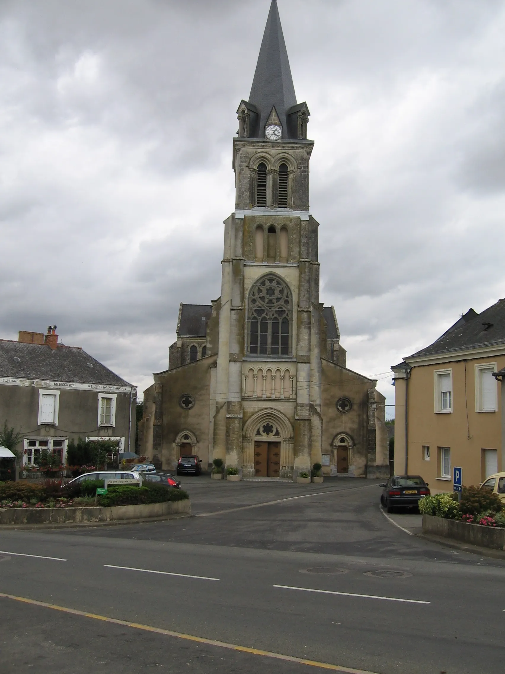 Photo showing: The church of Grez-en-Bouère