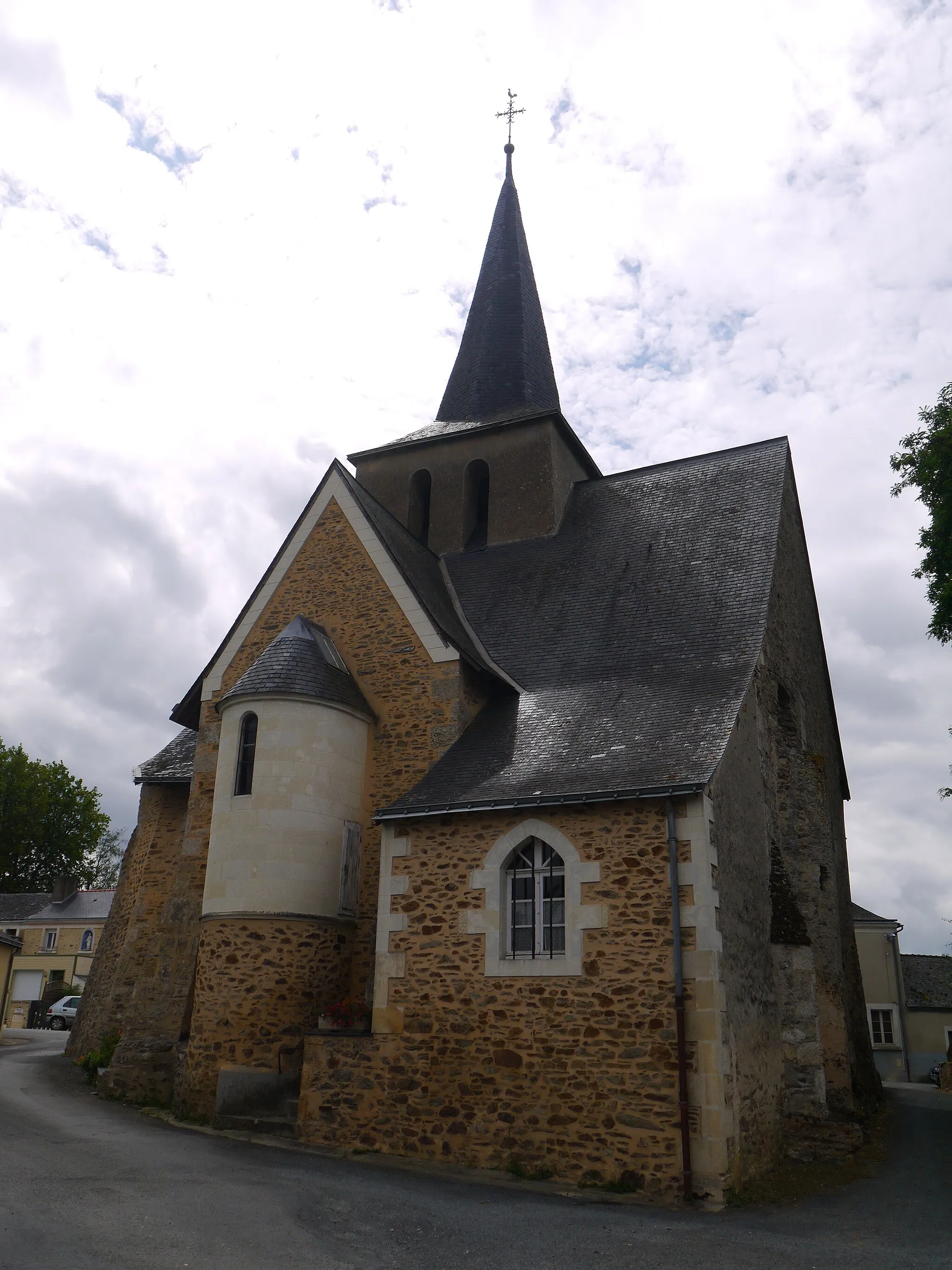 Photo showing: Argenton Notre-Dame église abside