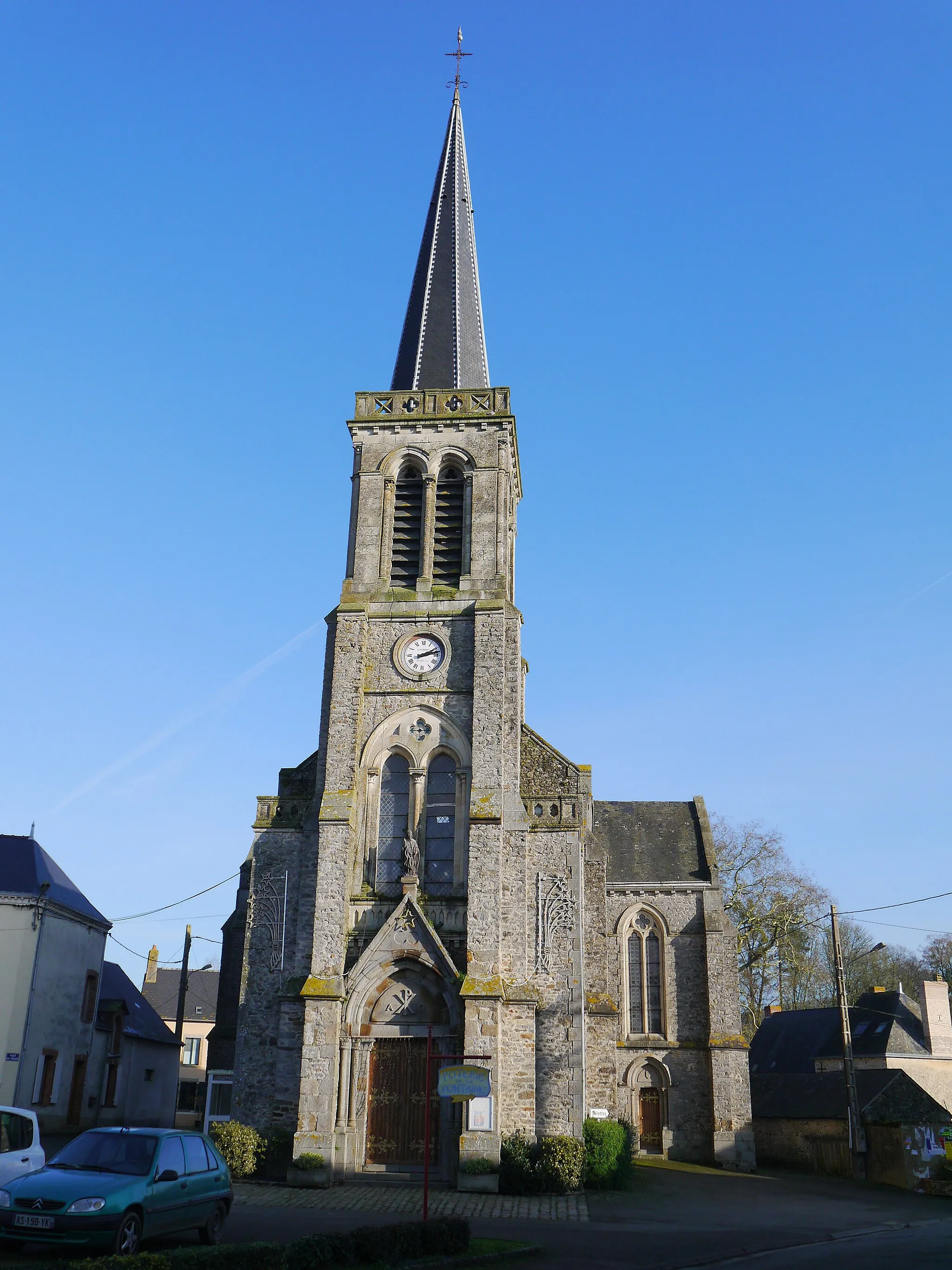 Photo showing: L'église Saint-Thuribe.