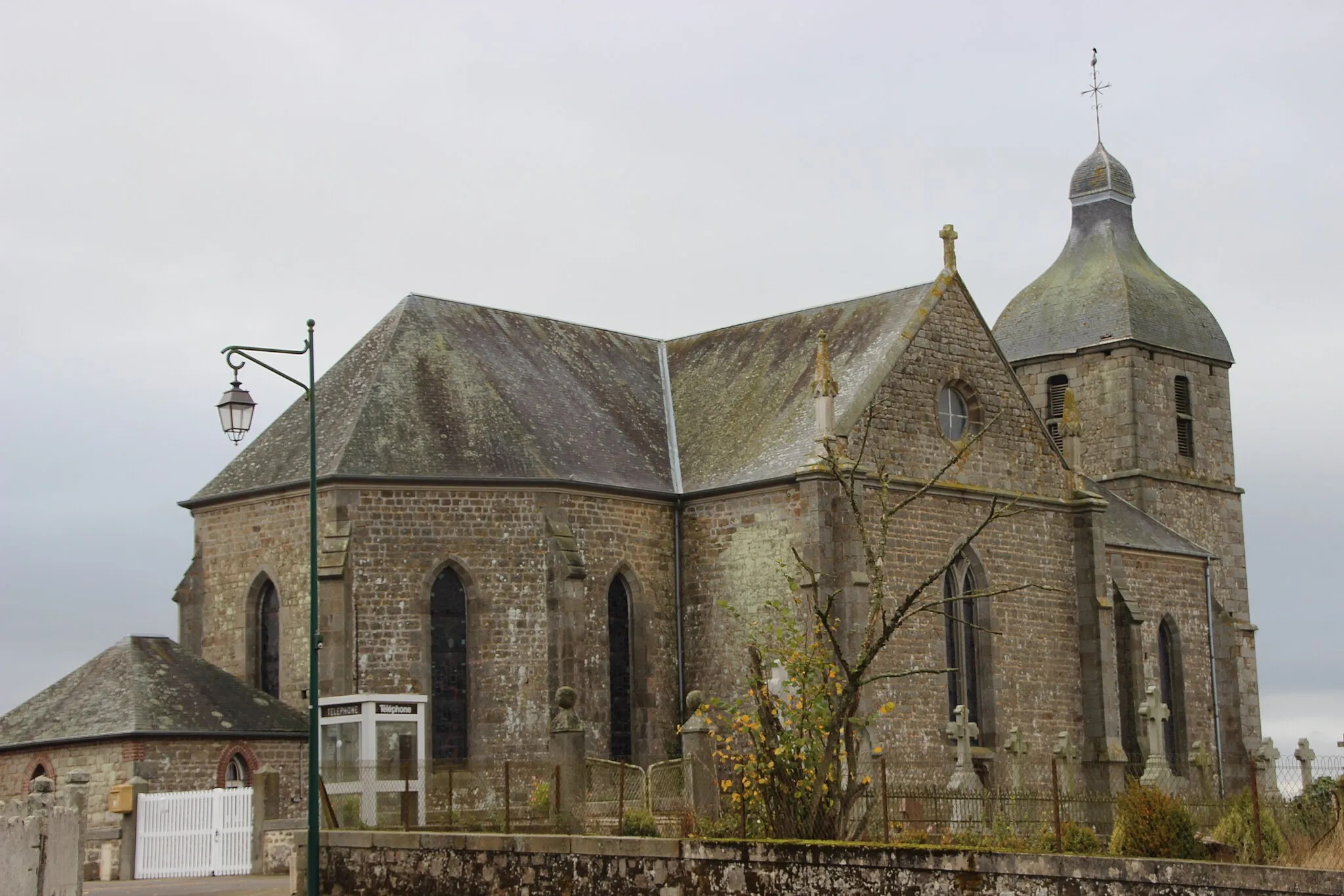 Photo showing: église St Hilaire de Briouze