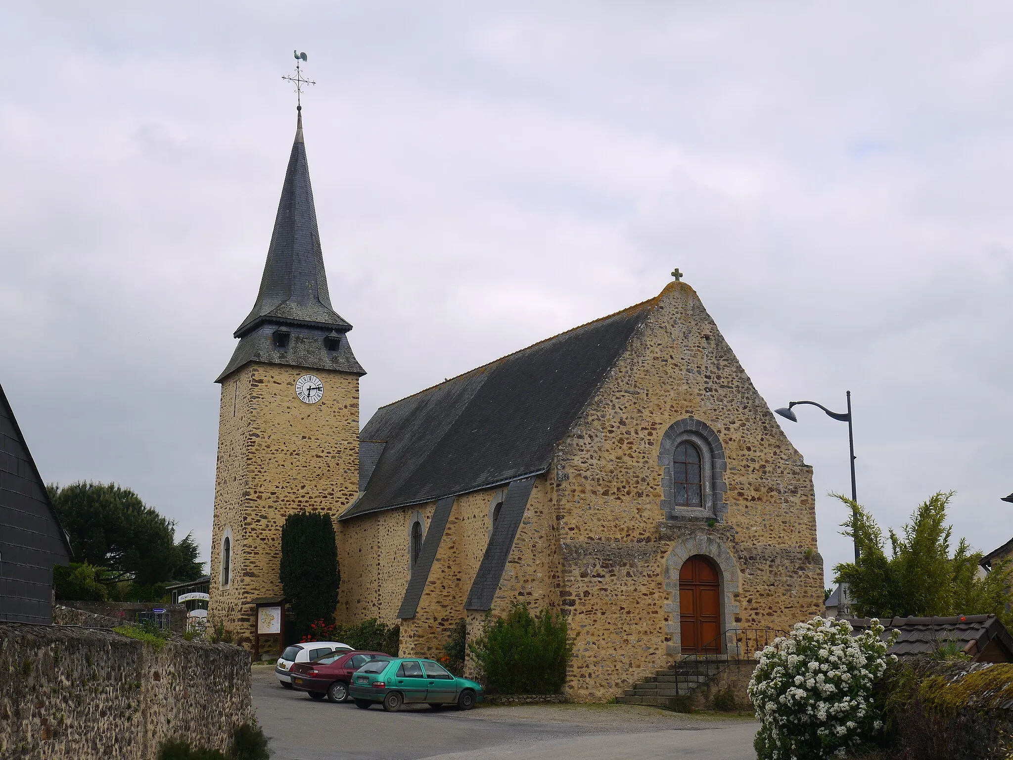 Photo showing: L'église Saint-Pierre.