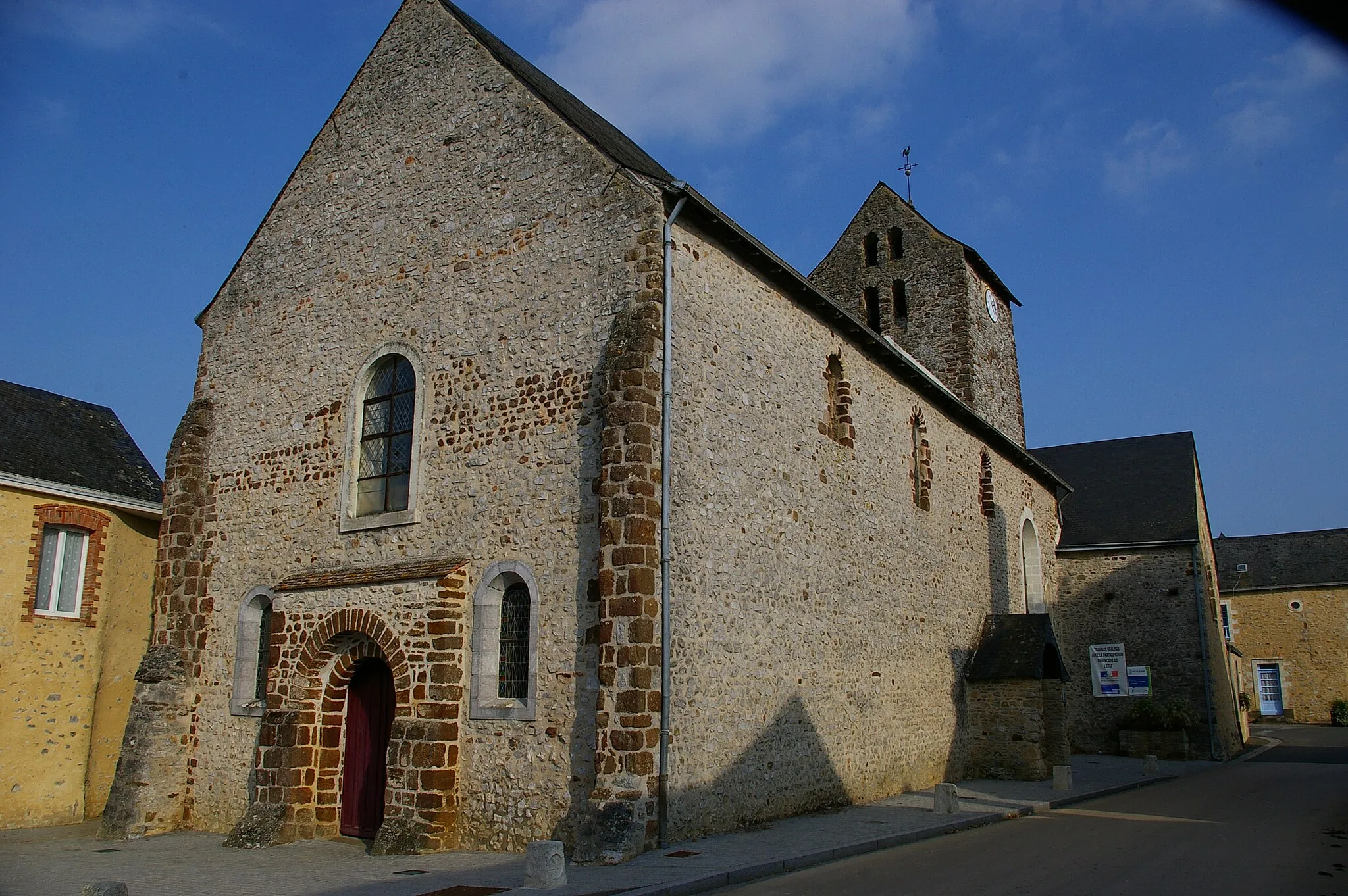 Photo showing: église de Cossé en Champagne