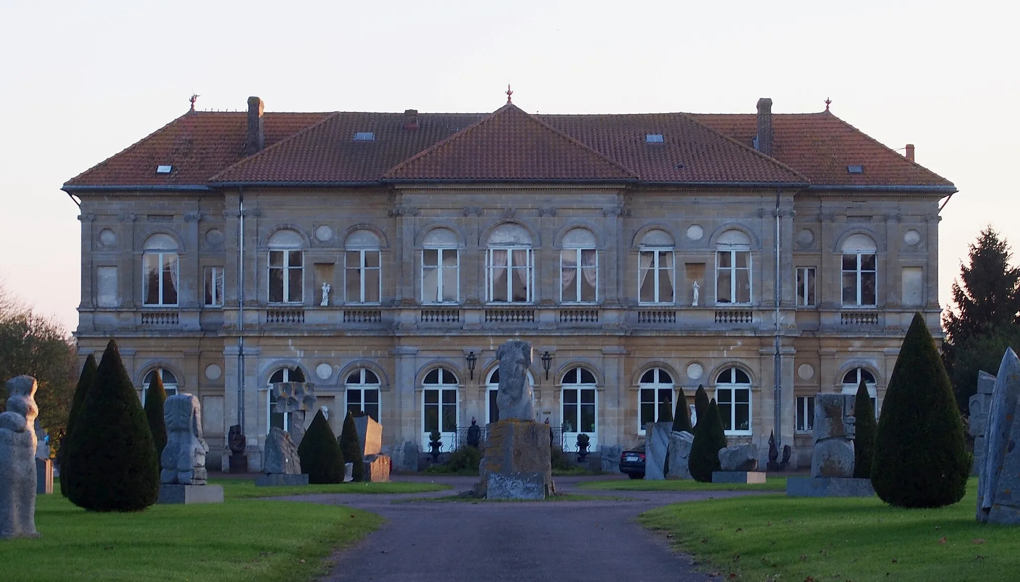 Photo showing: Serans (Normandie, France). Le château.