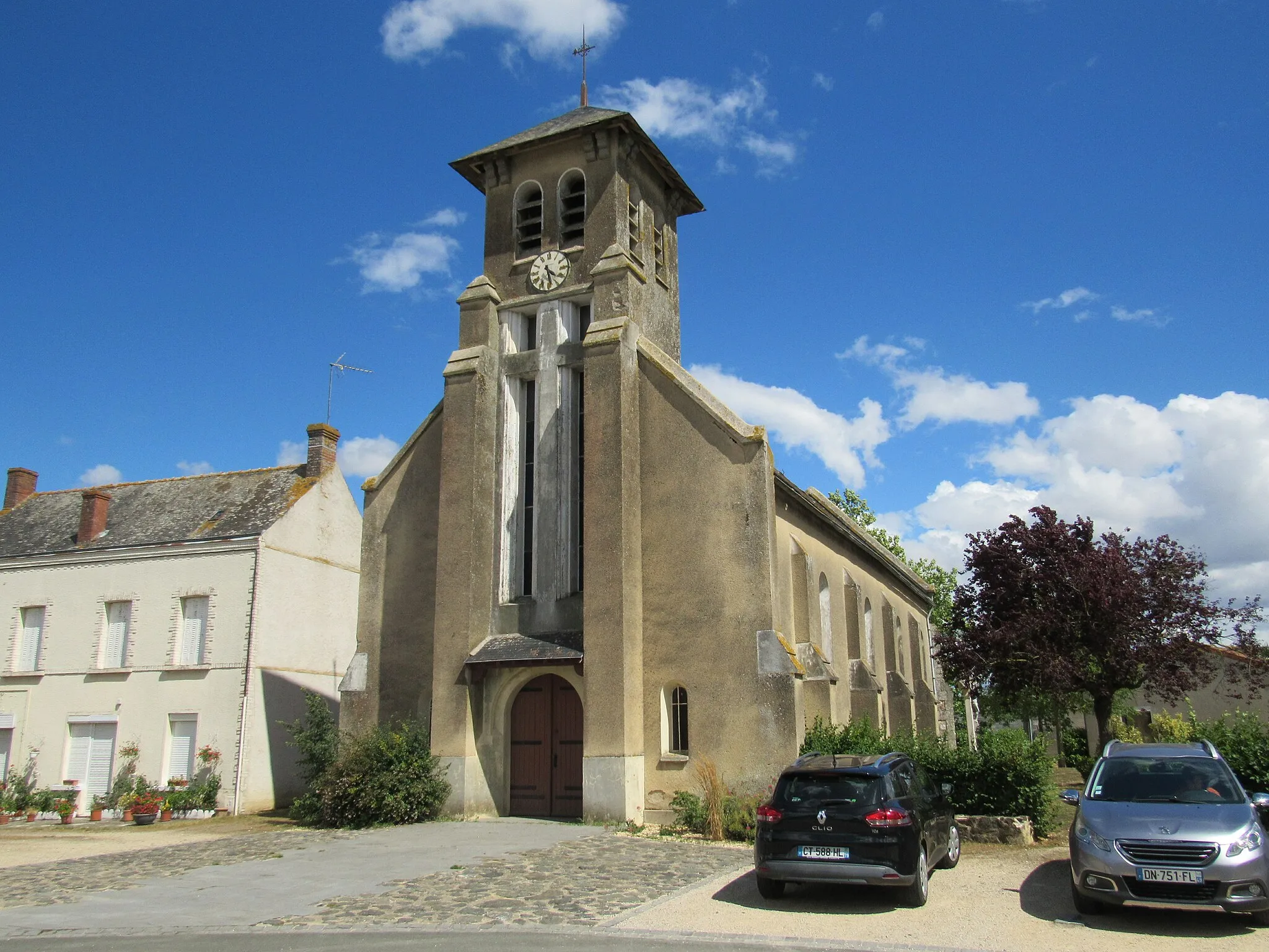 Photo showing: église Saint Pierre-ès-Liens