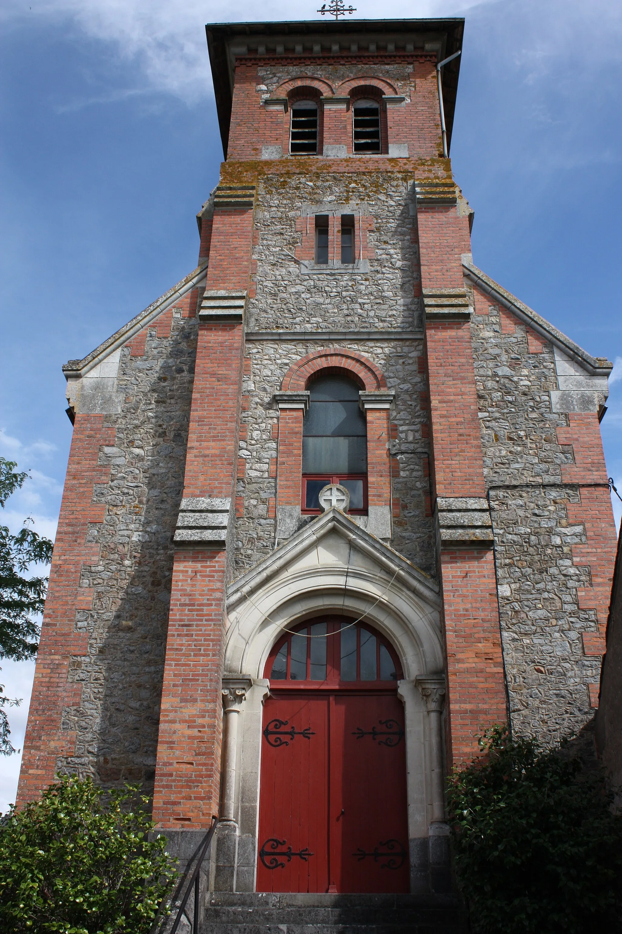 Photo showing: Bouessay 53 église 03
Façade Ouest