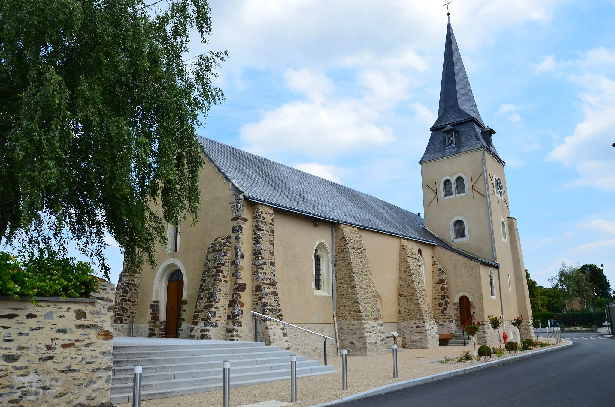 Photo showing: Eglise de Saint-Fort