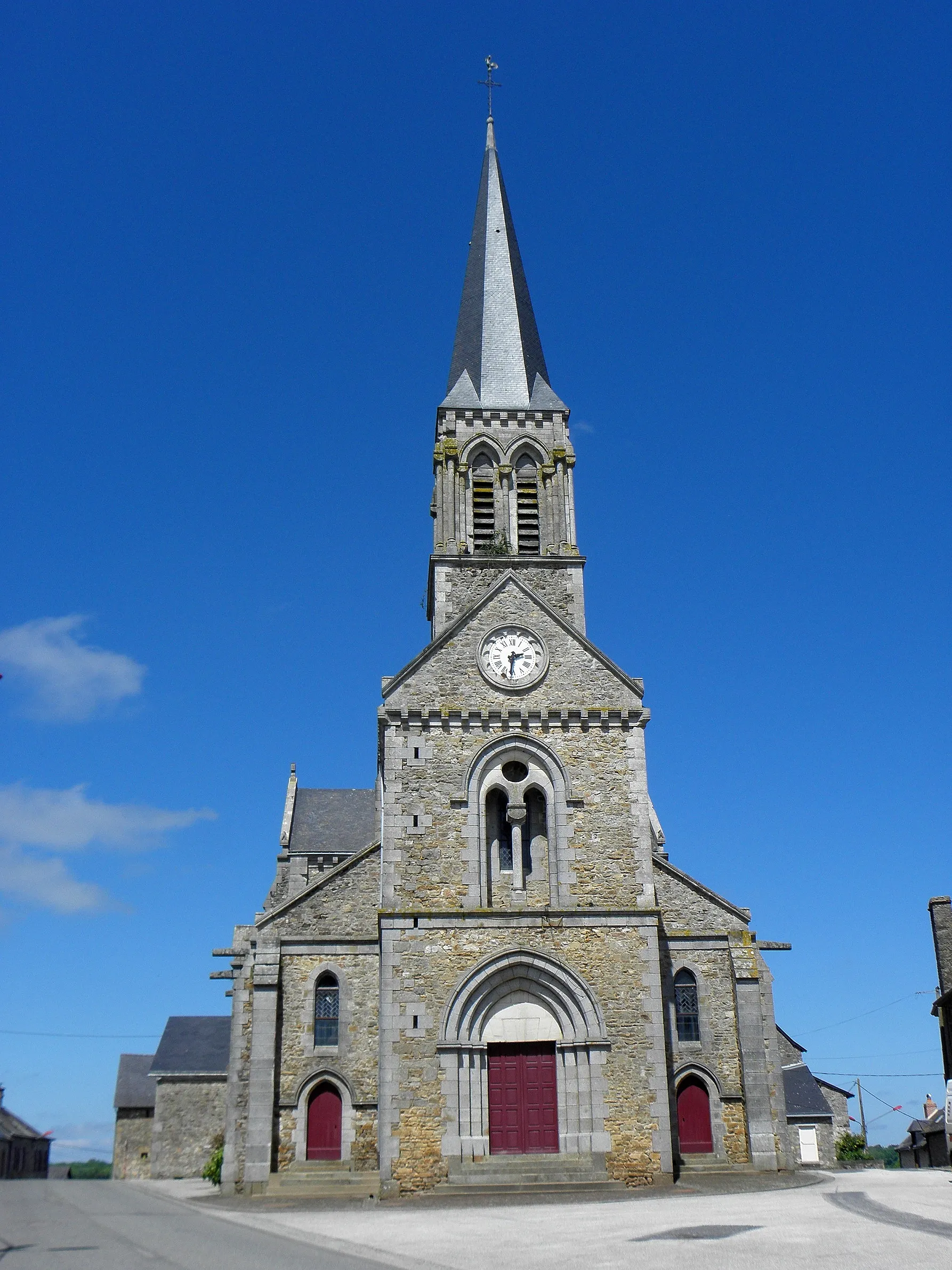 Photo showing: Église Saint-Gervais et Saint-Protais de Placé (53).