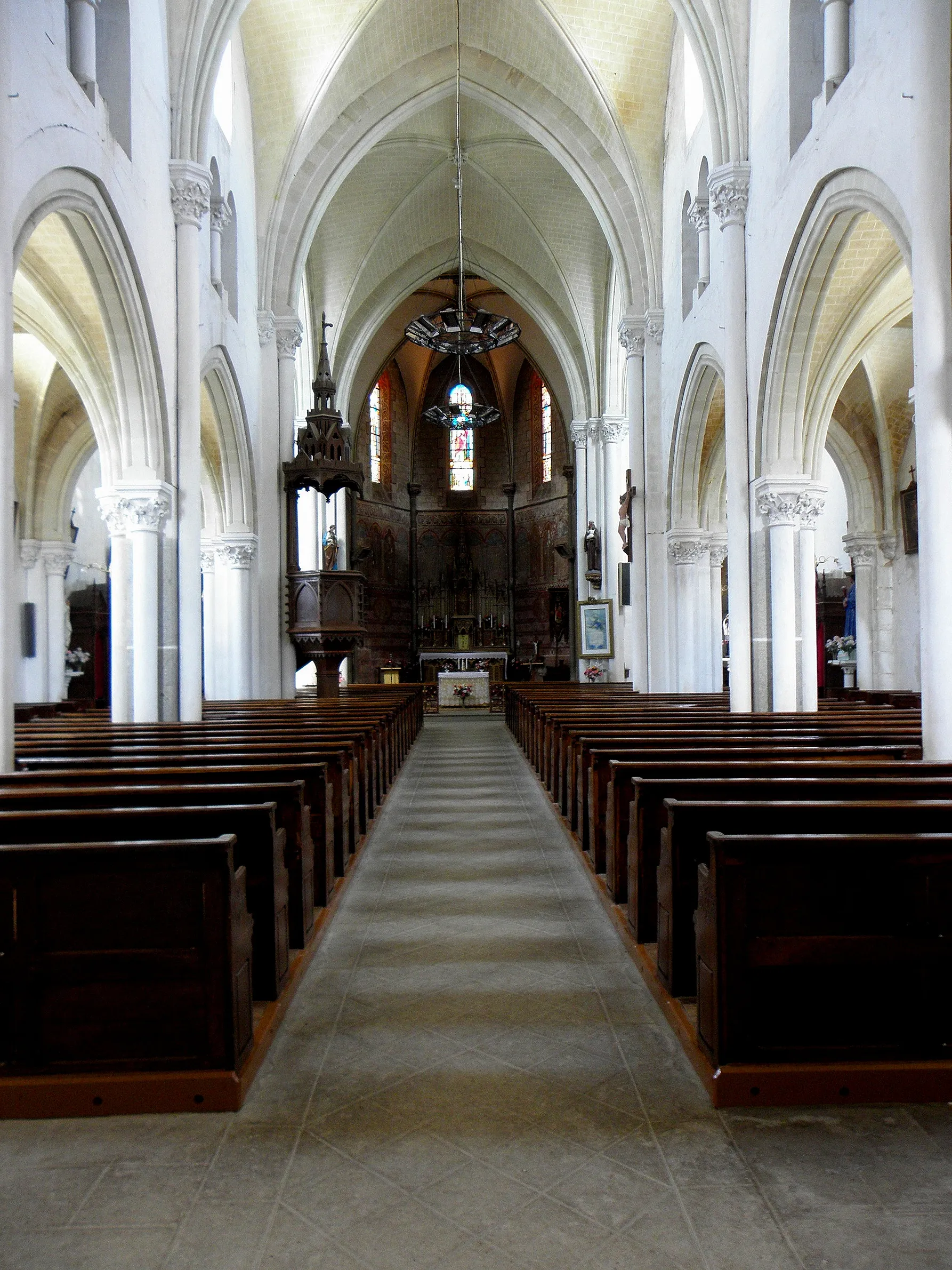 Photo showing: Église Saint-Gervais et Saint-Protais de Placé (53).