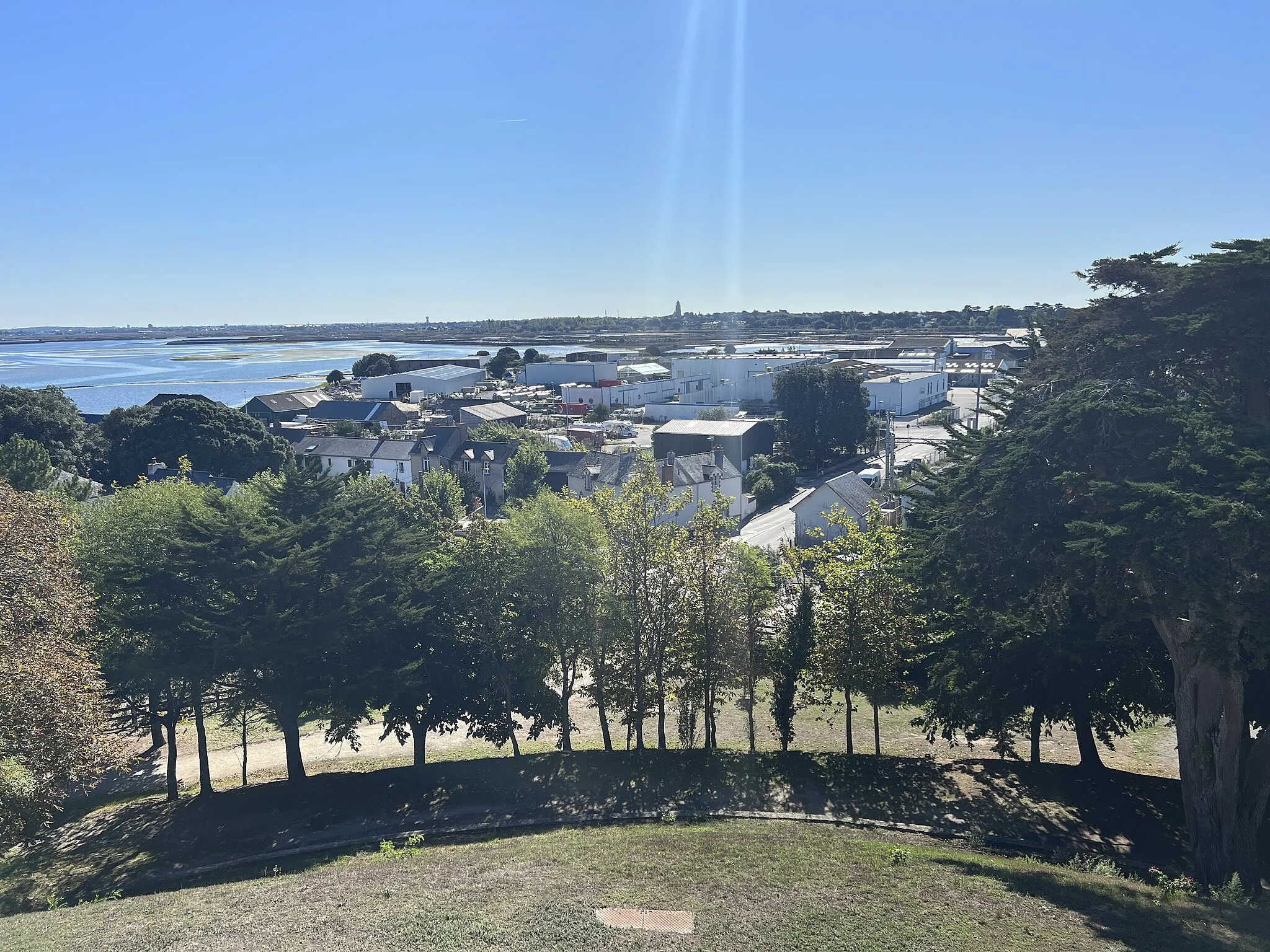 Photo showing: Vue Ville depuis le mont Esprit, Le Croisic.