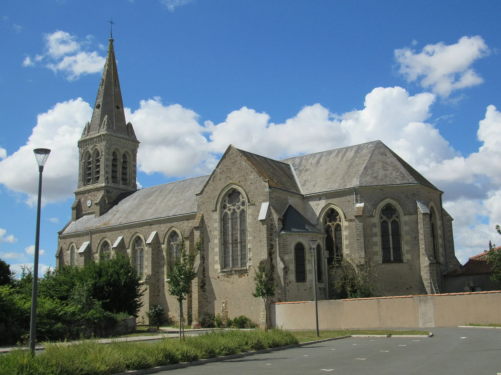 Photo showing: église Saint Hilaire